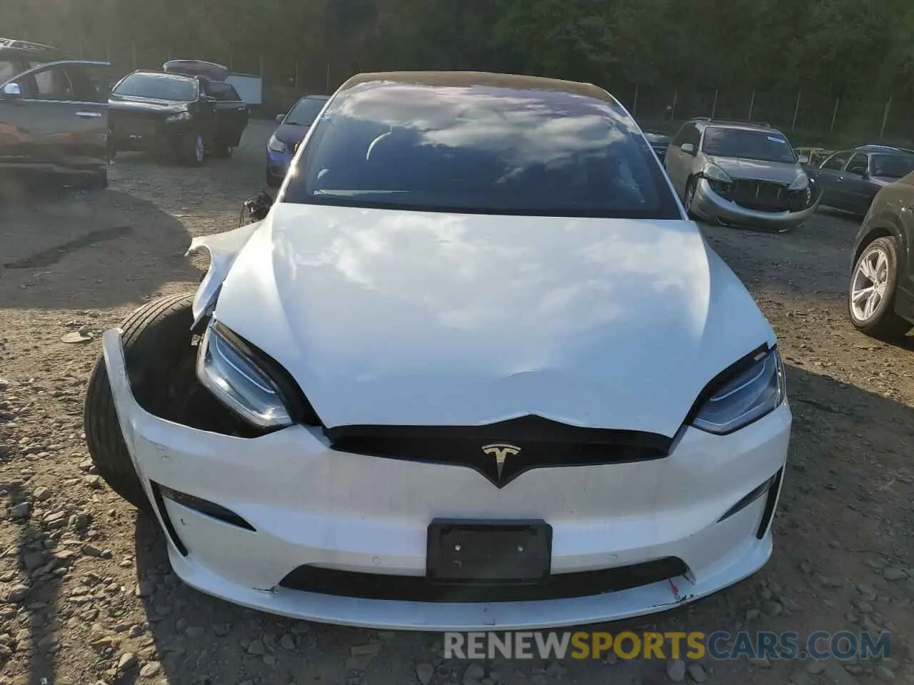 5 fotografías del automóvil dañado 7SAXCDE55NF342914 TESLA MODEL X 2022