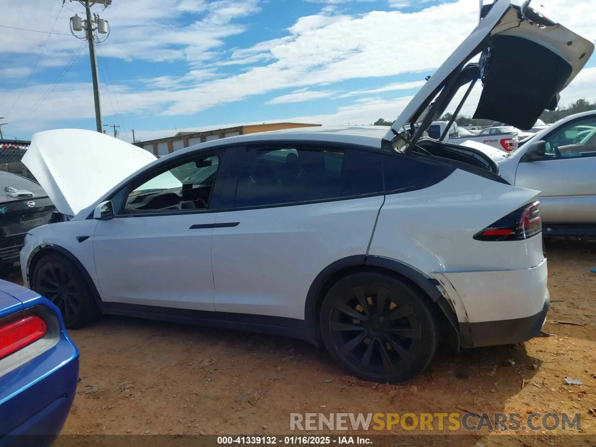 14 fotografías del automóvil dañado 7SAXCDE56NF358913 TESLA MODEL X 2022