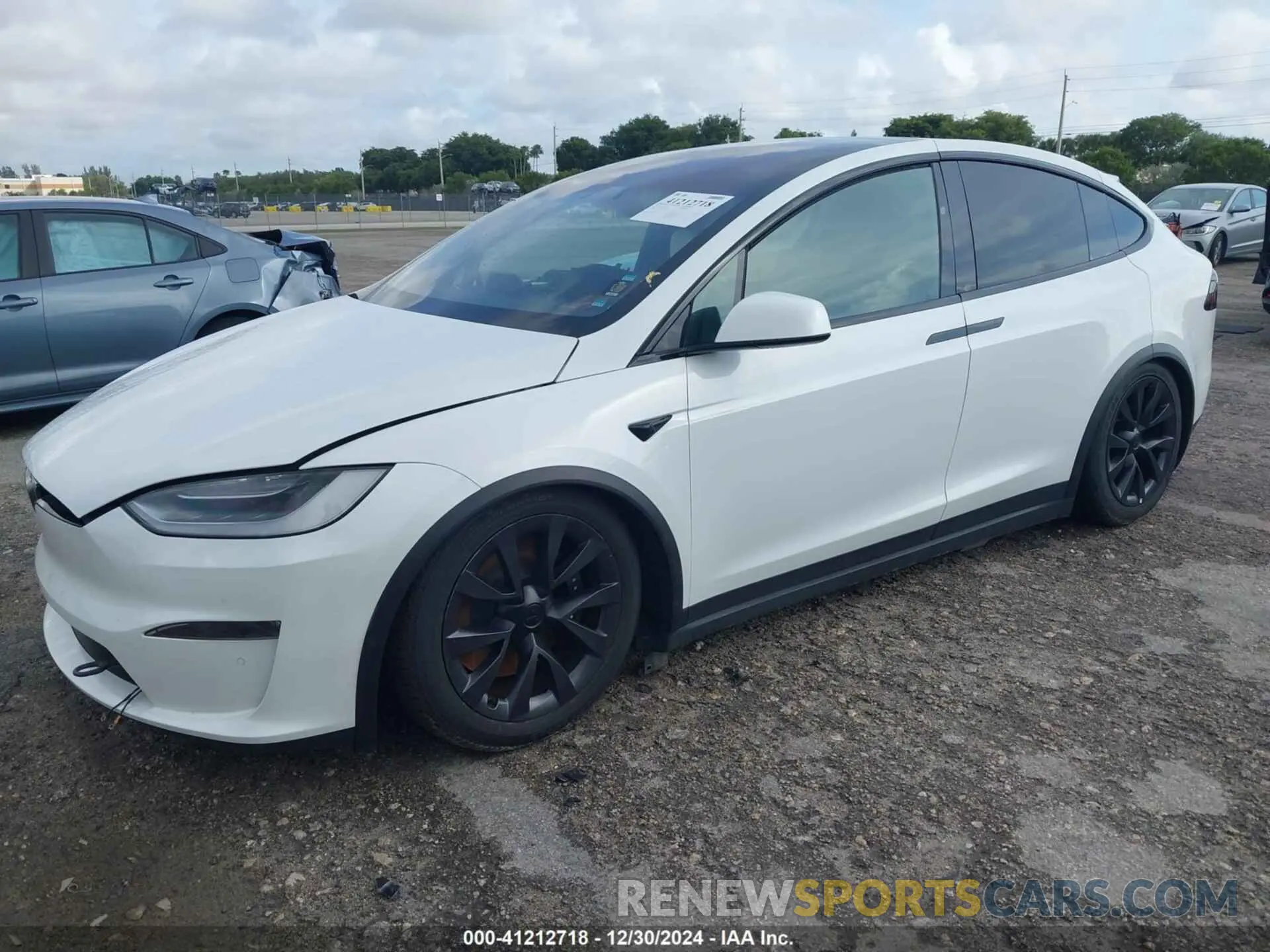 2 fotografías del automóvil dañado 7SAXCDE57NF343580 TESLA MODEL X 2022