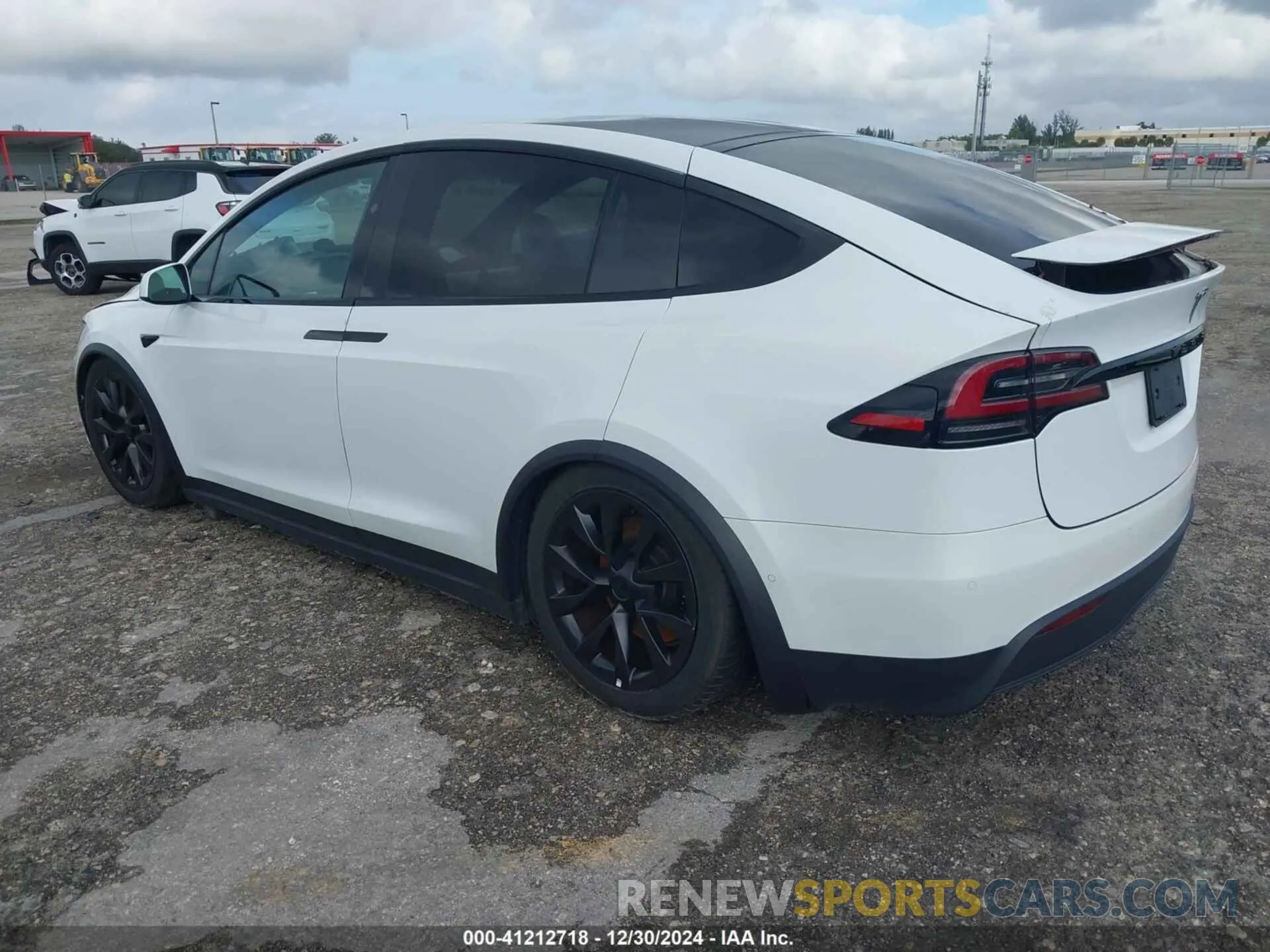 3 fotografías del automóvil dañado 7SAXCDE57NF343580 TESLA MODEL X 2022