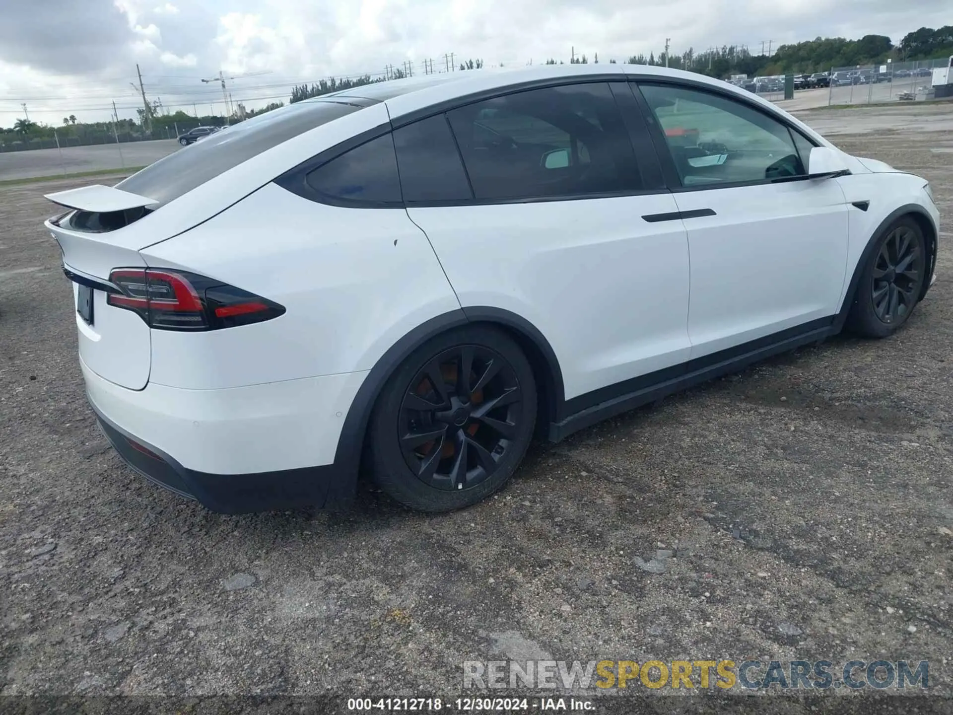 4 fotografías del automóvil dañado 7SAXCDE57NF343580 TESLA MODEL X 2022