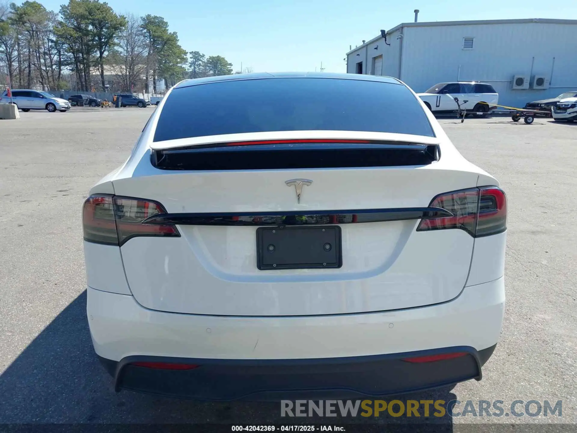 16 fotografías del automóvil dañado 7SAXCDE58NF342776 TESLA MODEL X 2022