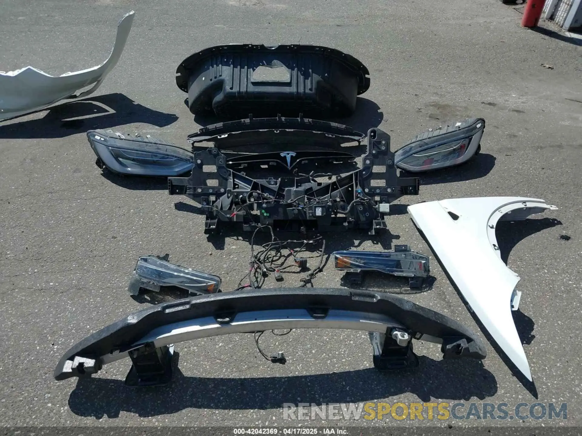 19 fotografías del automóvil dañado 7SAXCDE58NF342776 TESLA MODEL X 2022