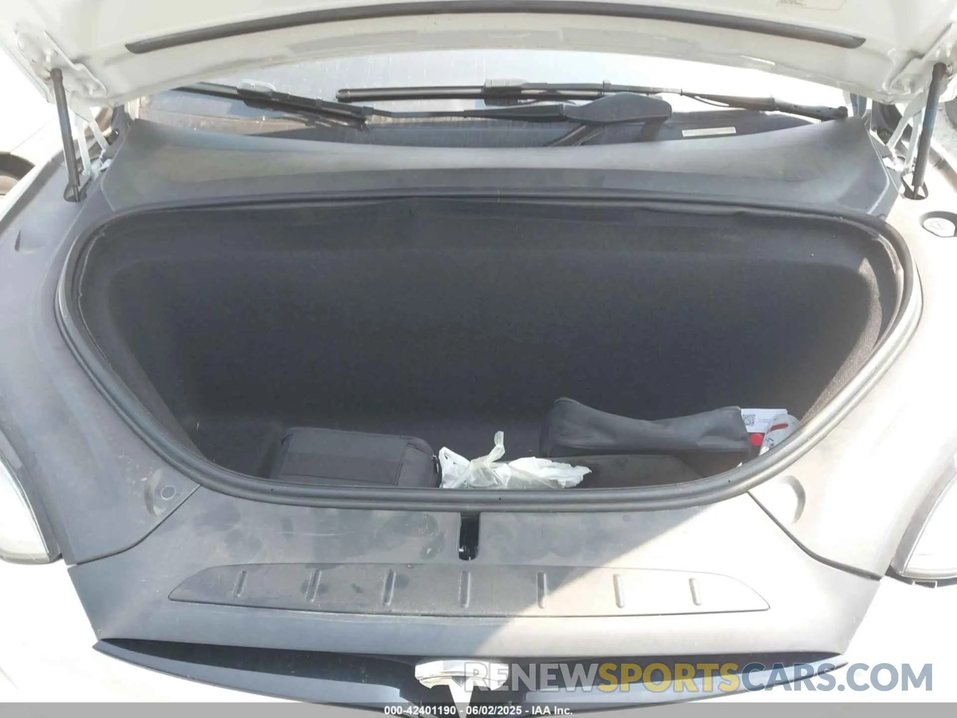 10 fotografías del automóvil dañado 7SAXCDE58NF356340 TESLA MODEL X 2022