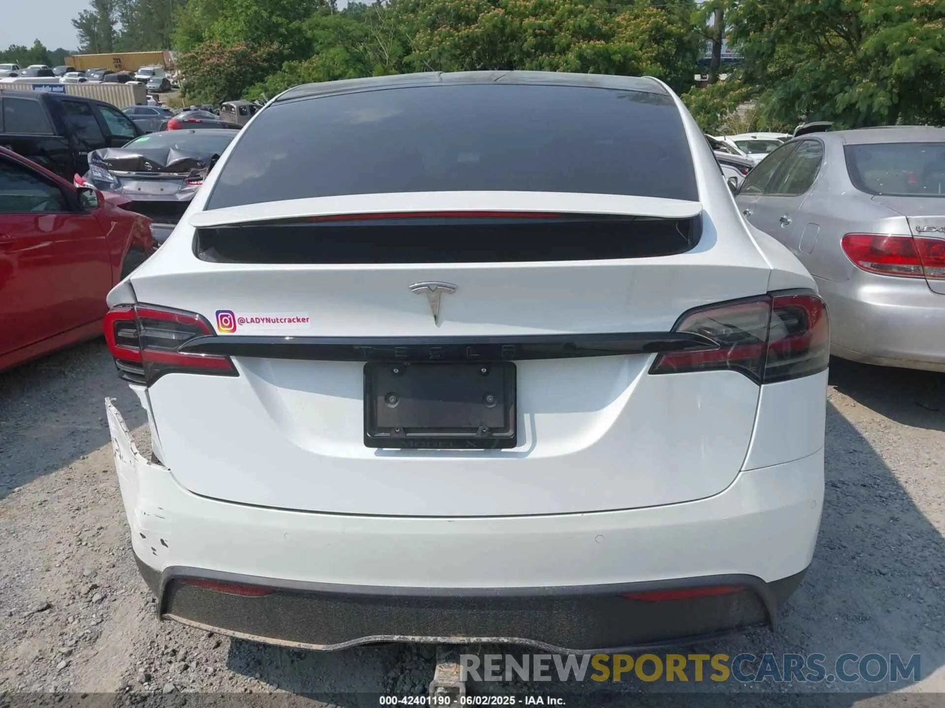 16 fotografías del automóvil dañado 7SAXCDE58NF356340 TESLA MODEL X 2022