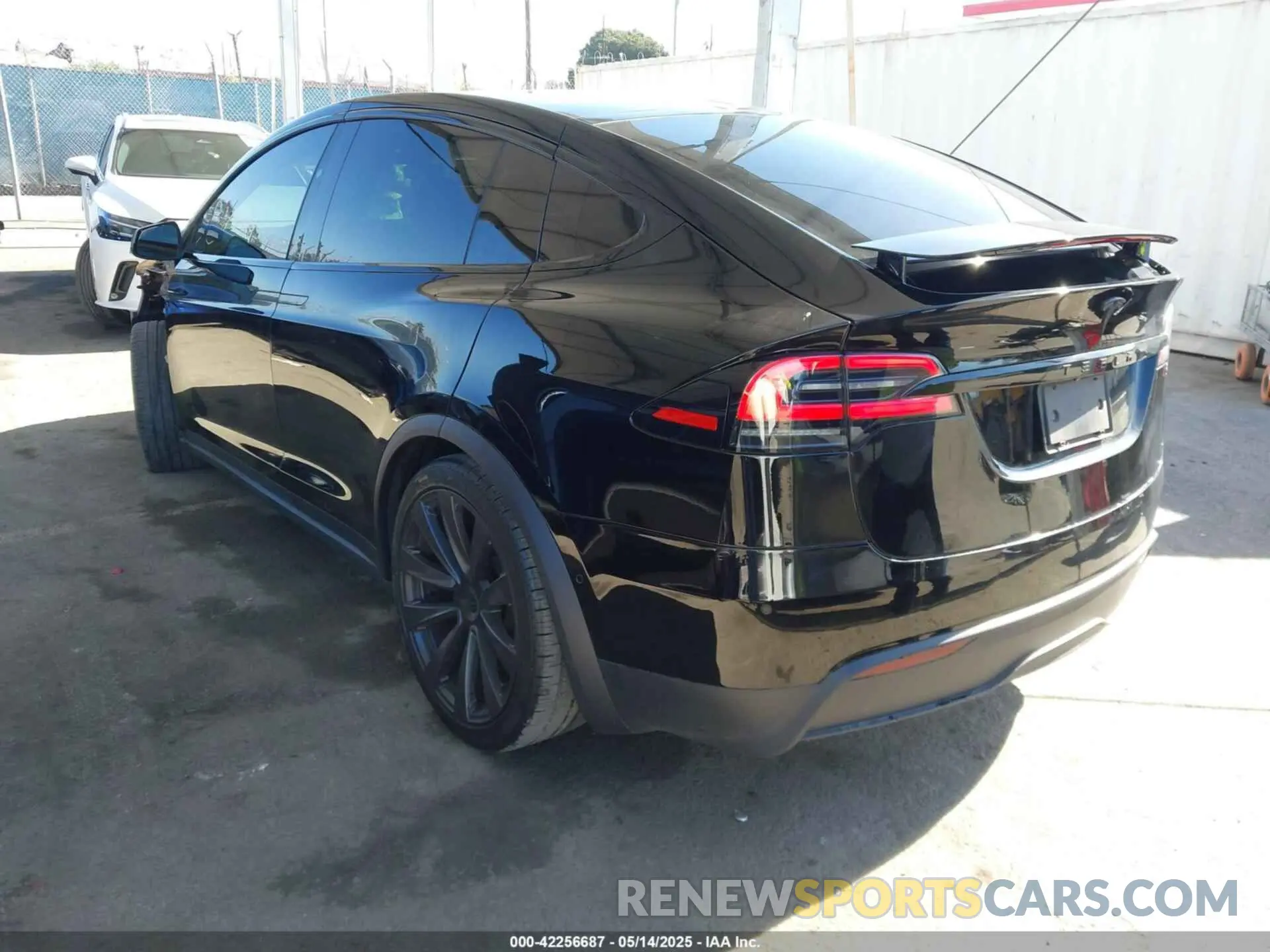 3 fotografías del automóvil dañado 7SAXCDE5XNF335585 TESLA MODEL X 2022