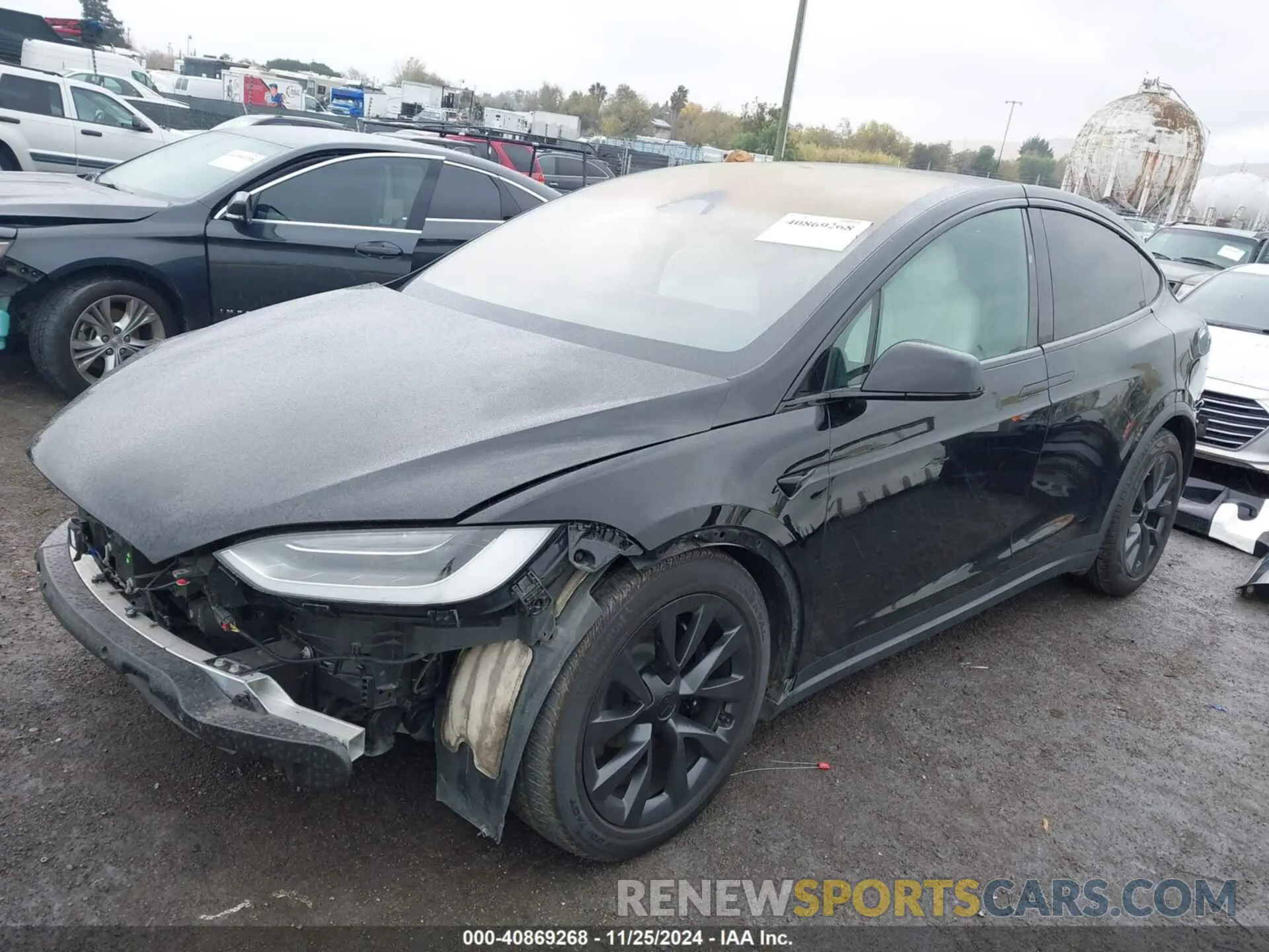 2 fotografías del automóvil dañado 7SAXCAE52PF365066 TESLA MODEL X 2023