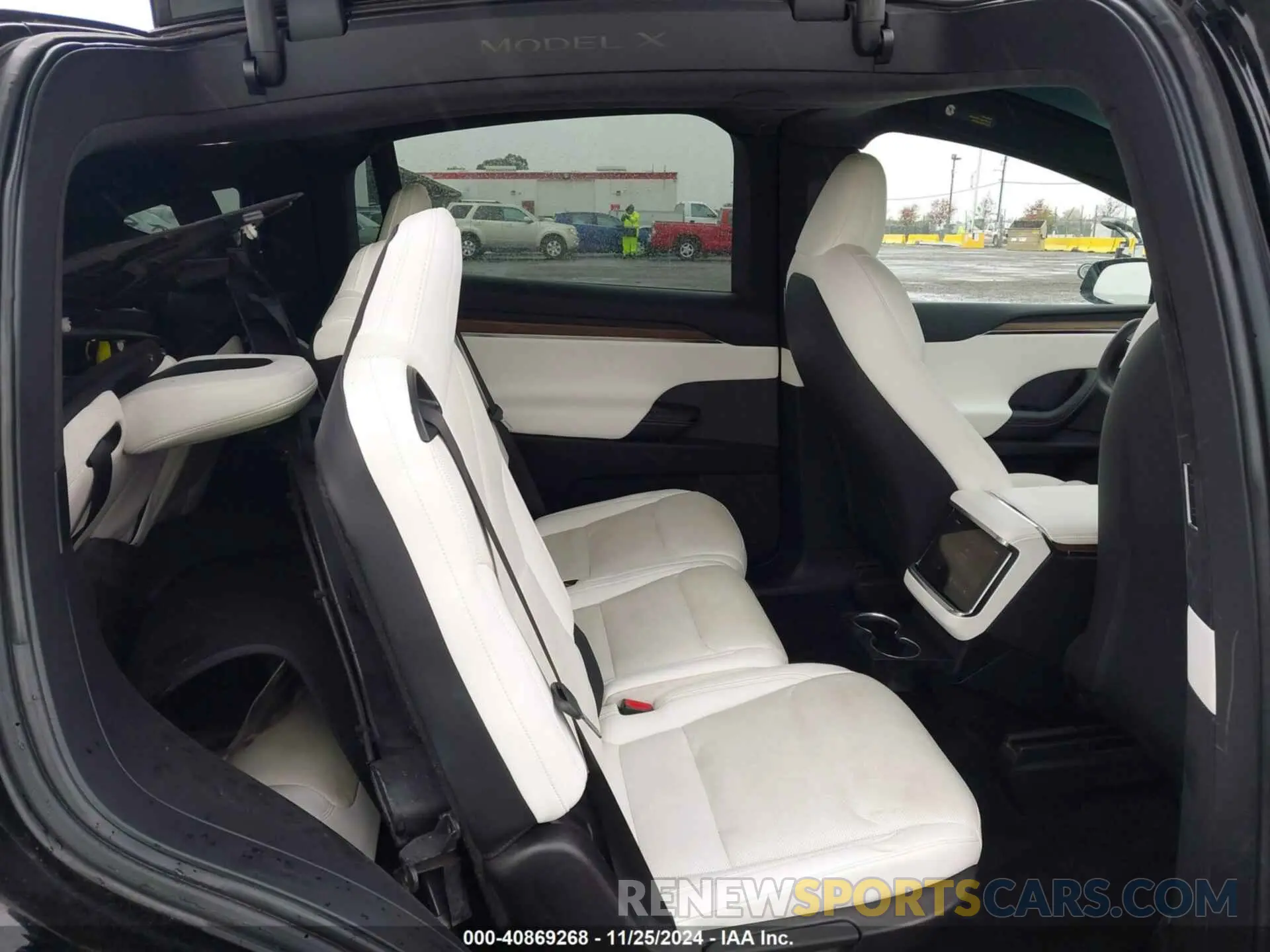 8 fotografías del automóvil dañado 7SAXCAE52PF365066 TESLA MODEL X 2023