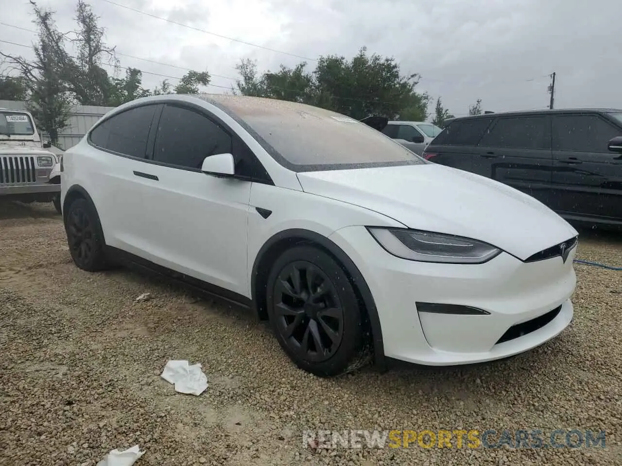 4 fotografías del automóvil dañado 7SAXCAE52PF385494 TESLA MODEL X 2023