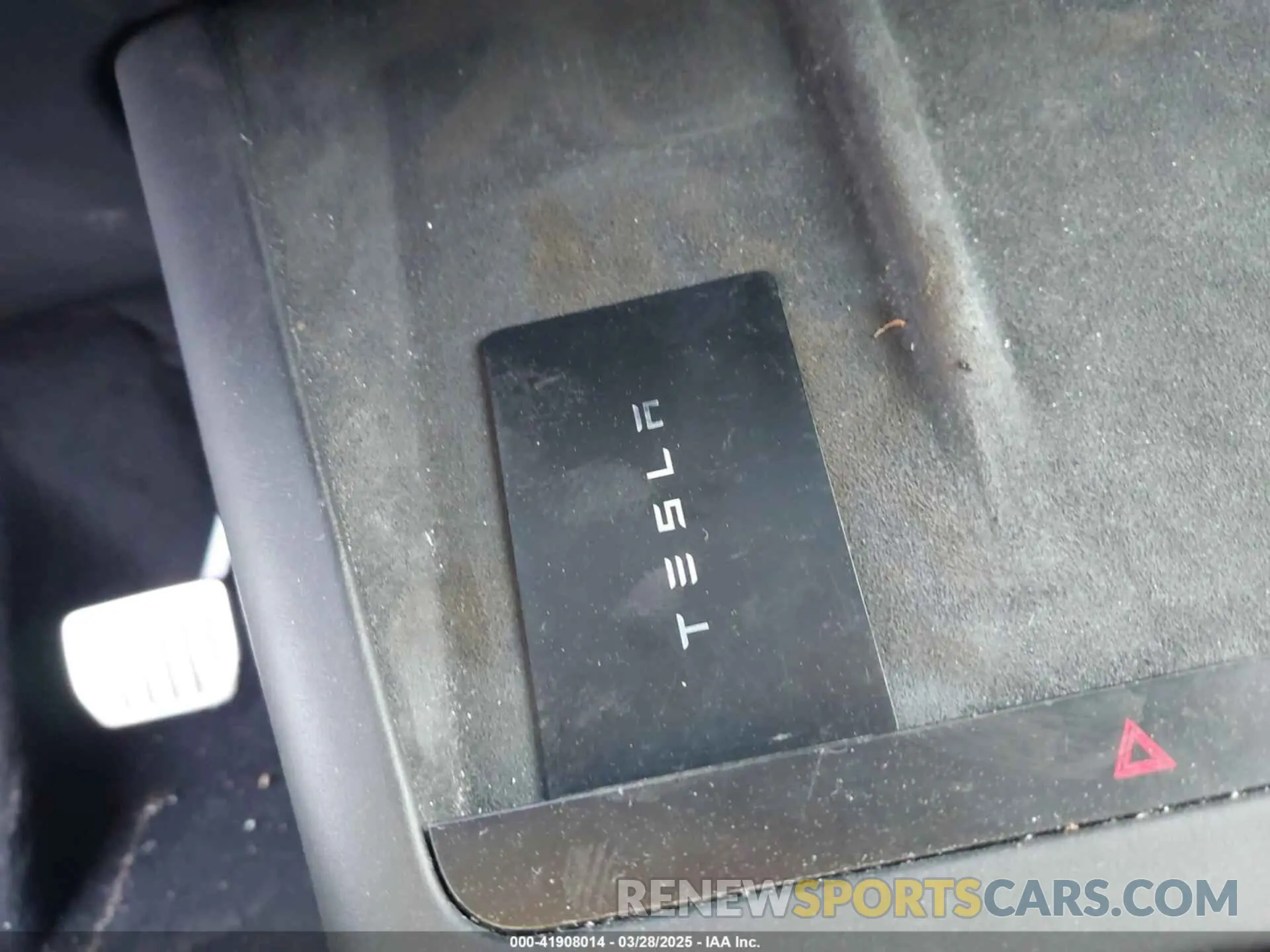 11 fotografías del automóvil dañado 7SAXCAE55PF376224 TESLA MODEL X 2023