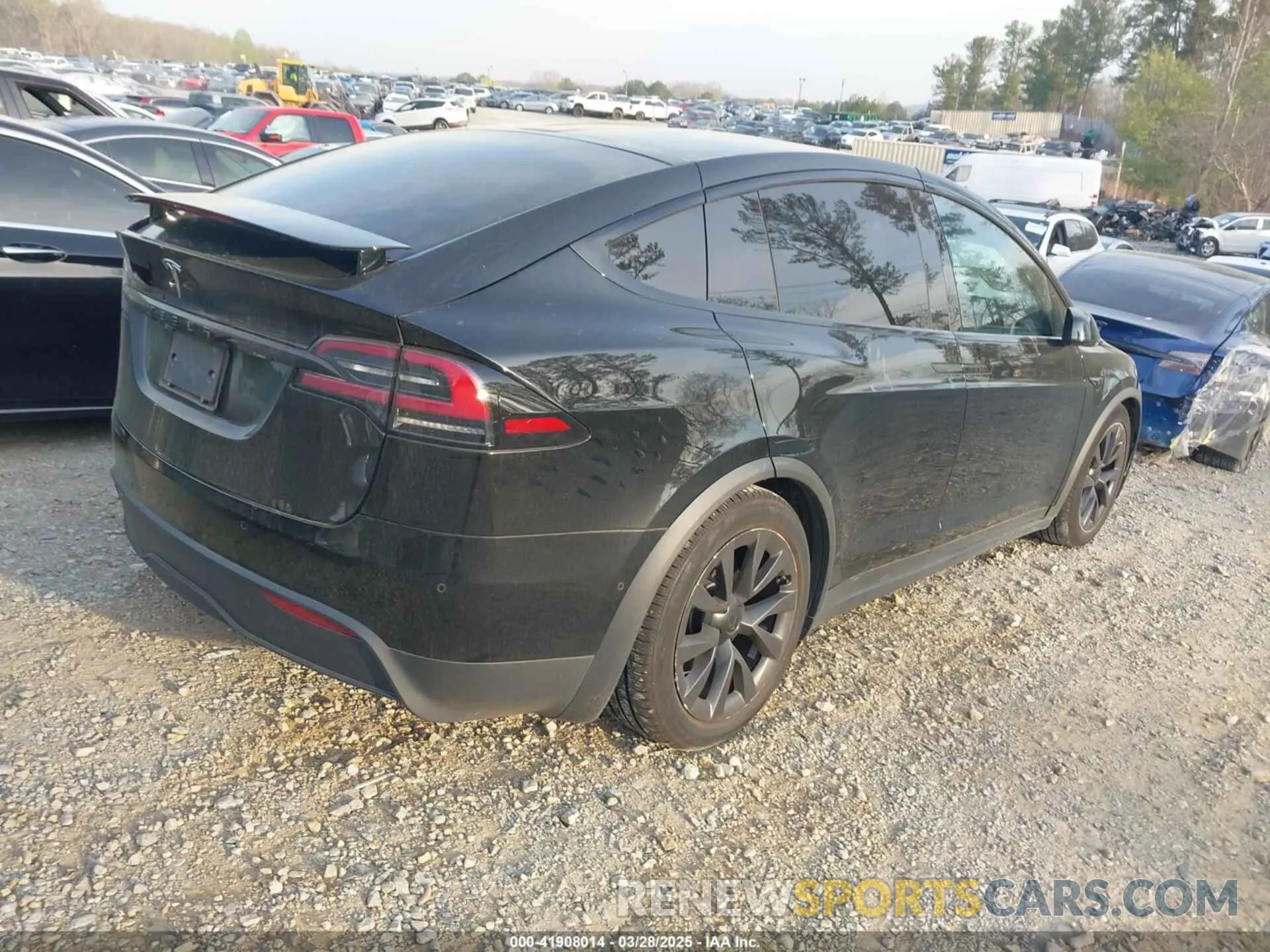 4 fotografías del automóvil dañado 7SAXCAE55PF376224 TESLA MODEL X 2023