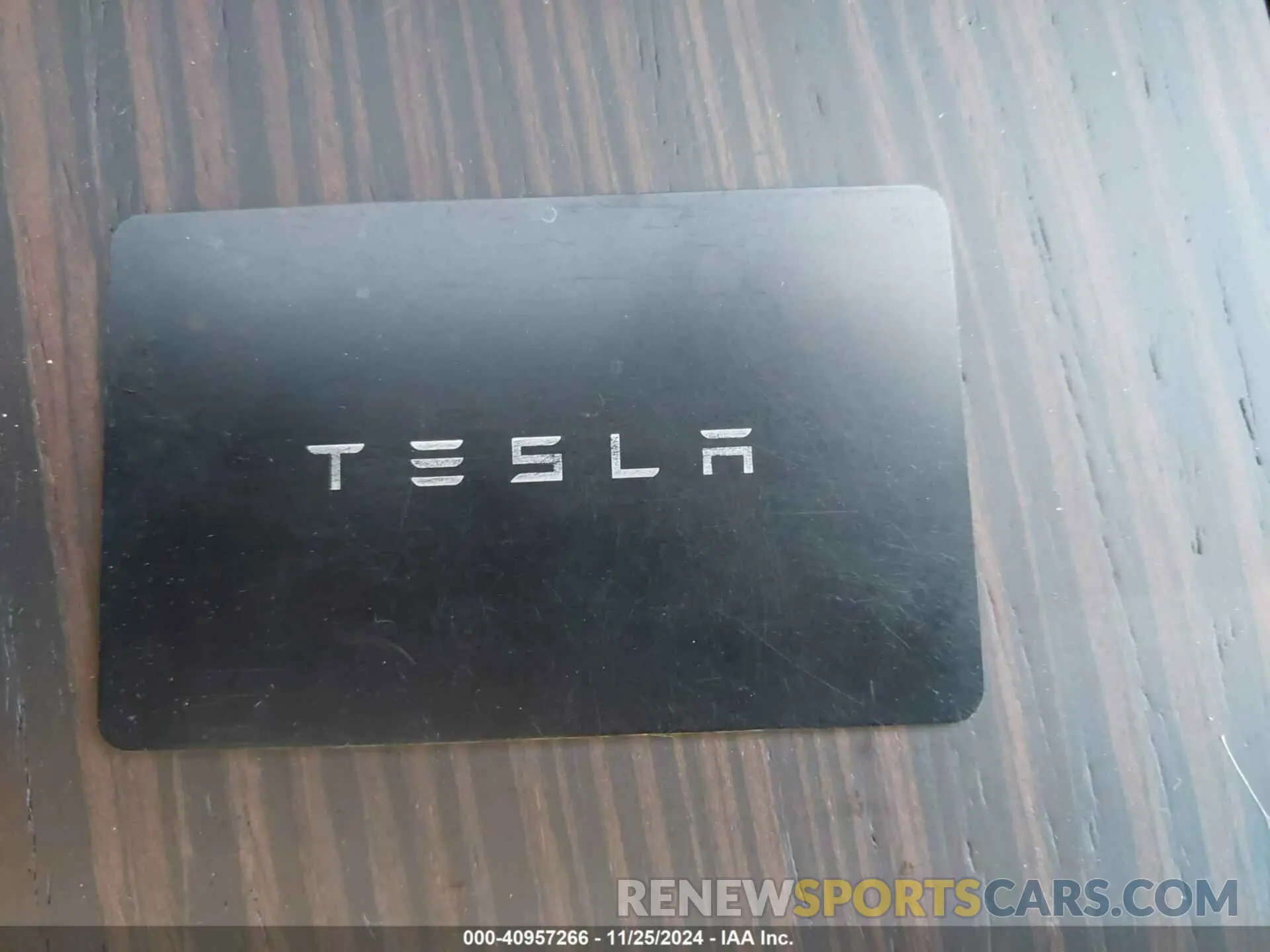 11 fotografías del automóvil dañado 7SAXCAE56PF413152 TESLA MODEL X 2023
