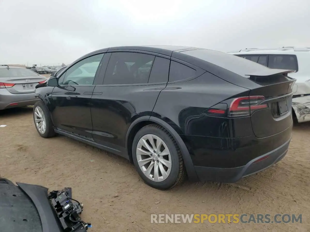 2 fotografías del automóvil dañado 7SAXCAE58PF367923 TESLA MODEL X 2023