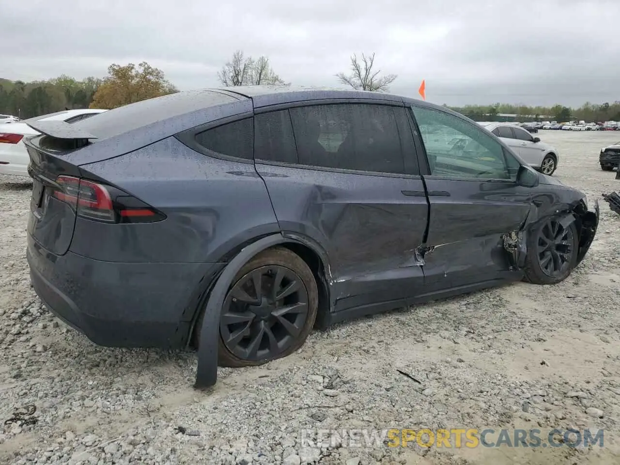 3 fotografías del automóvil dañado 7SAXCAE58PF373852 TESLA MODEL X 2023