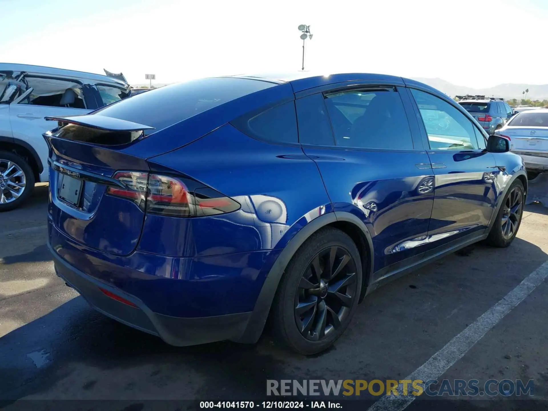 4 fotografías del automóvil dañado 7SAXCAE58PF395981 TESLA MODEL X 2023