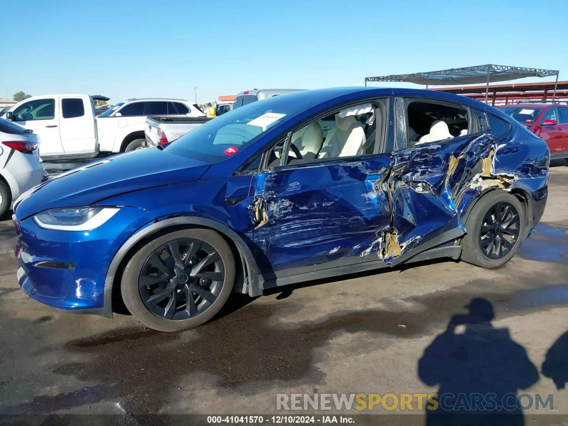 6 fotografías del automóvil dañado 7SAXCAE58PF395981 TESLA MODEL X 2023