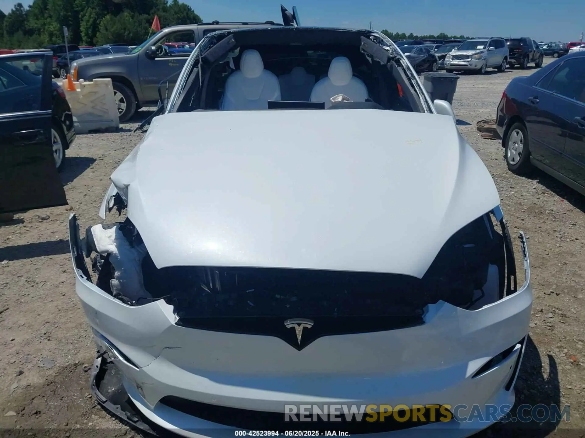 6 fotografías del automóvil dañado 7SAXCAE5XPF375554 TESLA MODEL X 2023