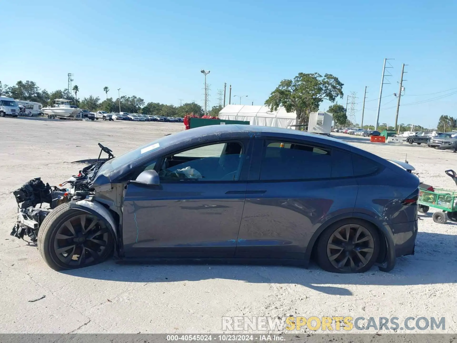 15 fotografías del automóvil dañado 7SAXCBE52PF385047 TESLA MODEL X 2023