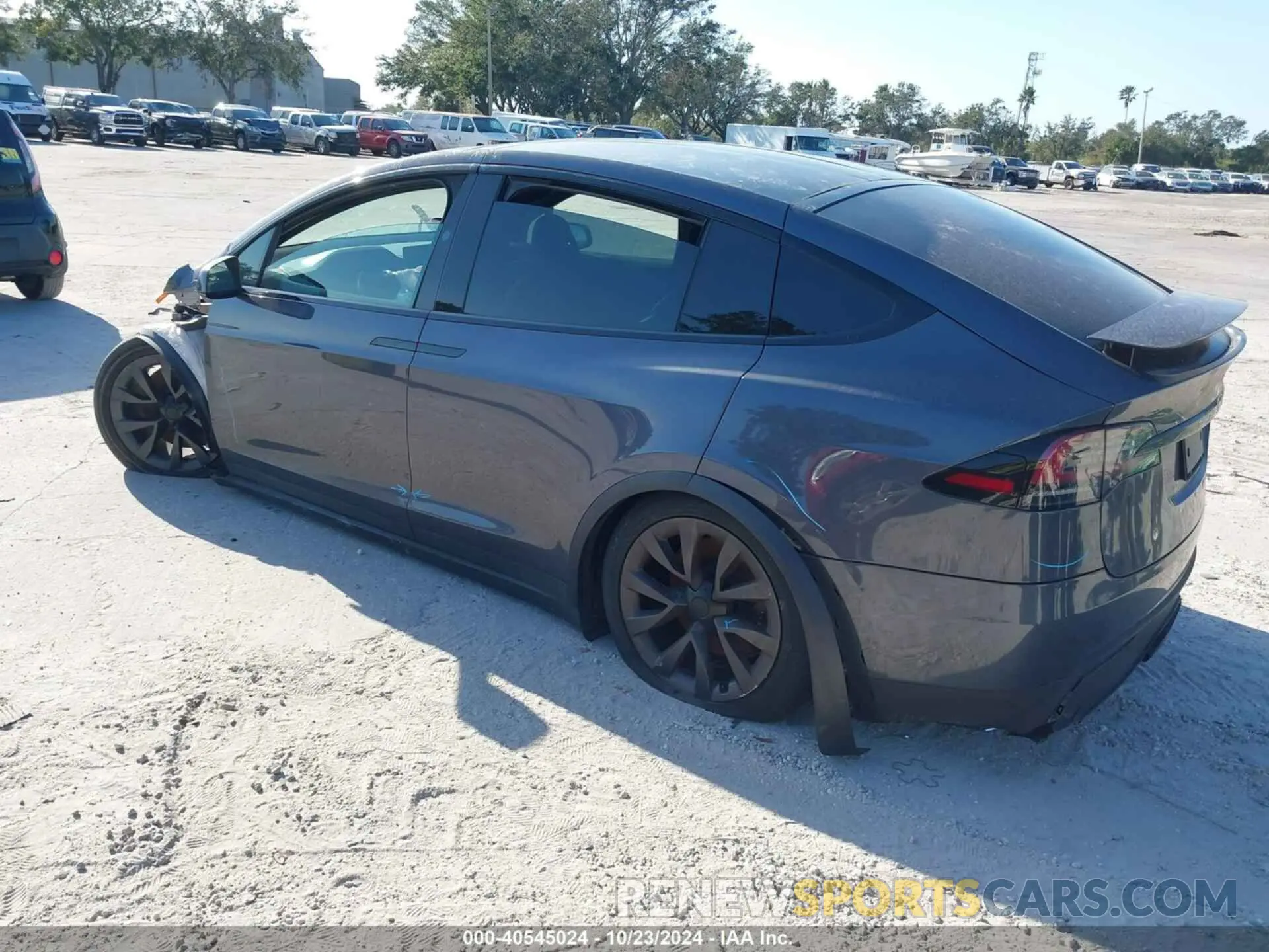 3 fotografías del automóvil dañado 7SAXCBE52PF385047 TESLA MODEL X 2023
