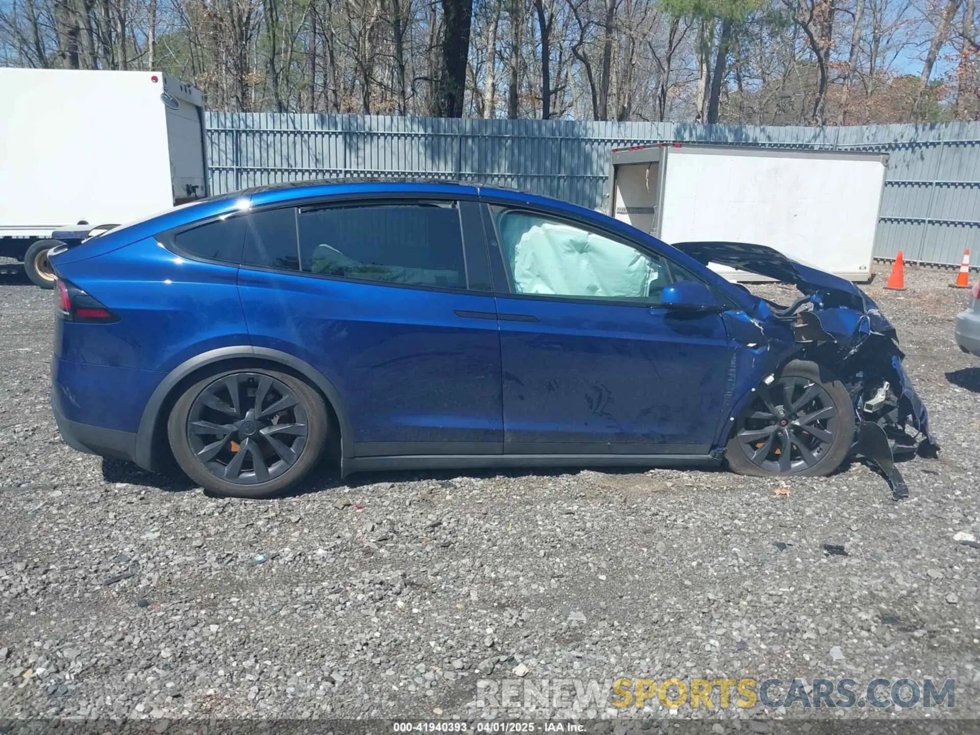 12 fotografías del automóvil dañado 7SAXCBE53PF382383 TESLA MODEL X 2023