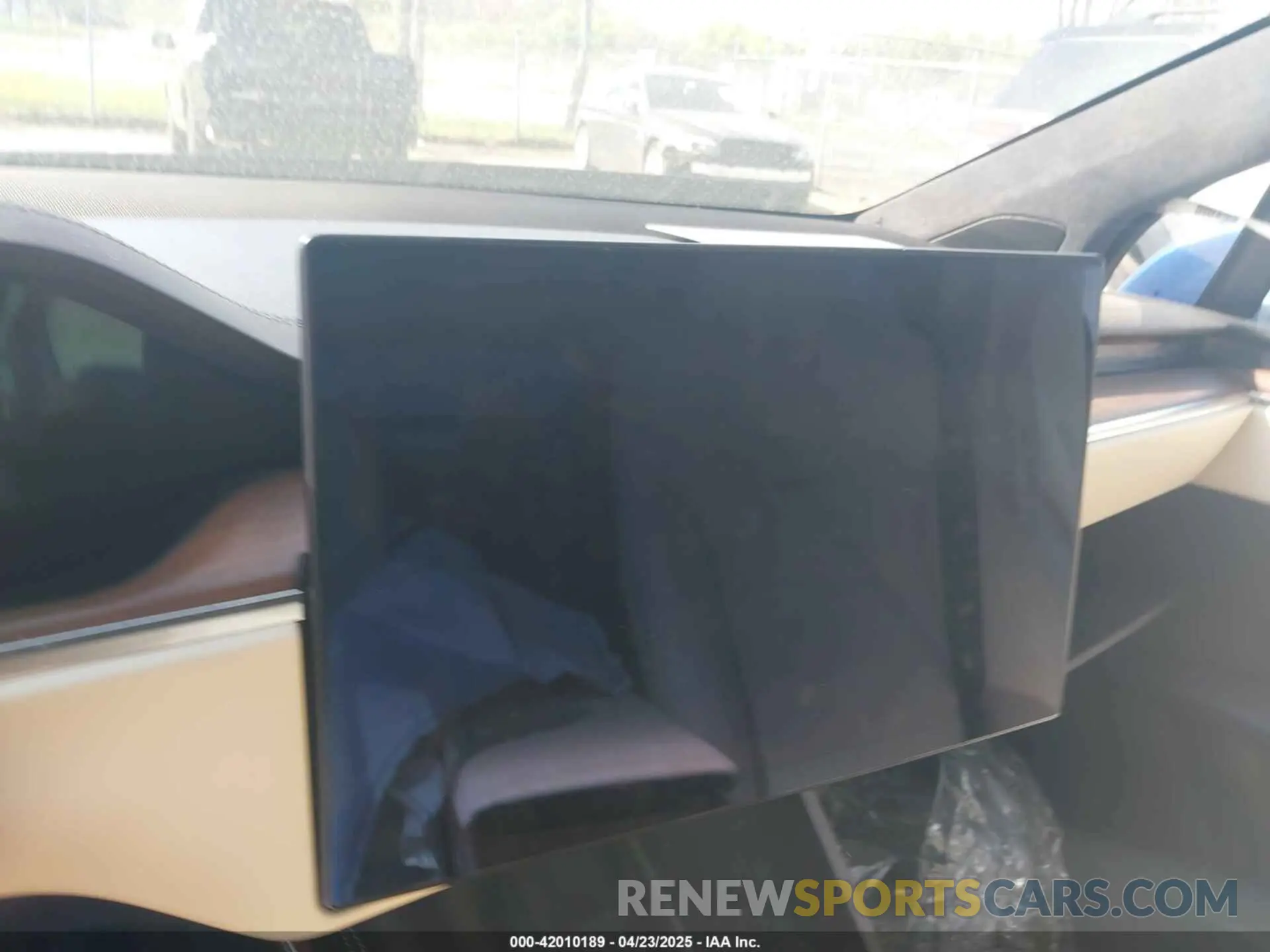 17 fotografías del automóvil dañado 7SAXCBE55PF367111 TESLA MODEL X 2023