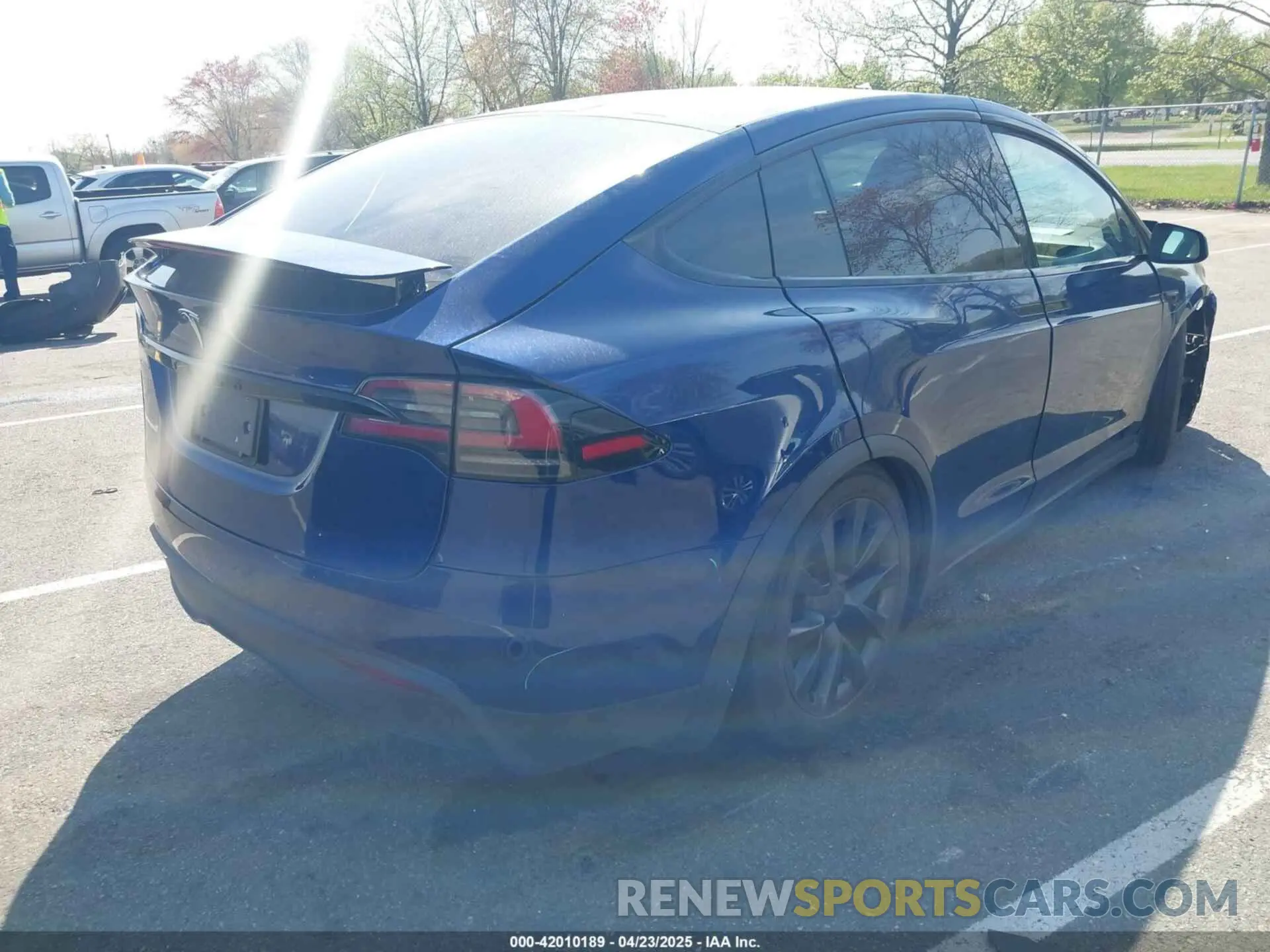 4 fotografías del automóvil dañado 7SAXCBE55PF367111 TESLA MODEL X 2023
