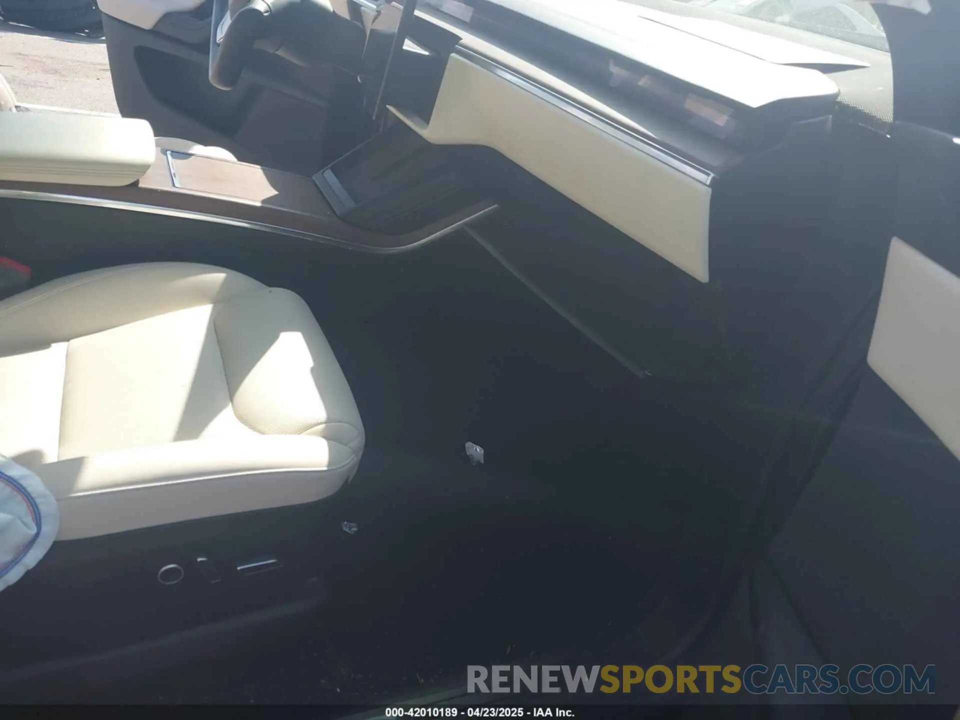 5 fotografías del automóvil dañado 7SAXCBE55PF367111 TESLA MODEL X 2023