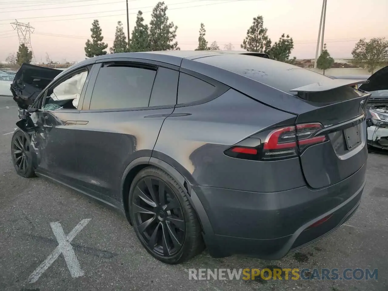 2 fotografías del automóvil dañado 7SAXCBE55PF381834 TESLA MODEL X 2023