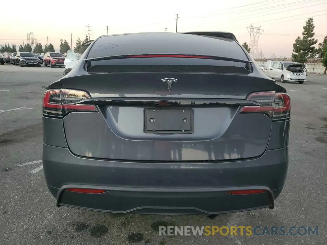 6 fotografías del automóvil dañado 7SAXCBE55PF381834 TESLA MODEL X 2023