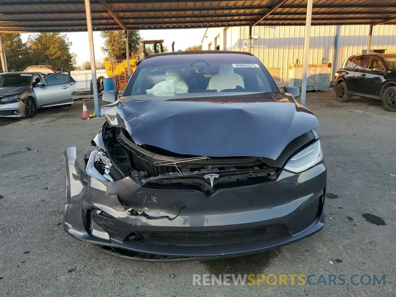 5 fotografías del automóvil dañado 7SAXCBE55PF388816 TESLA MODEL X 2023