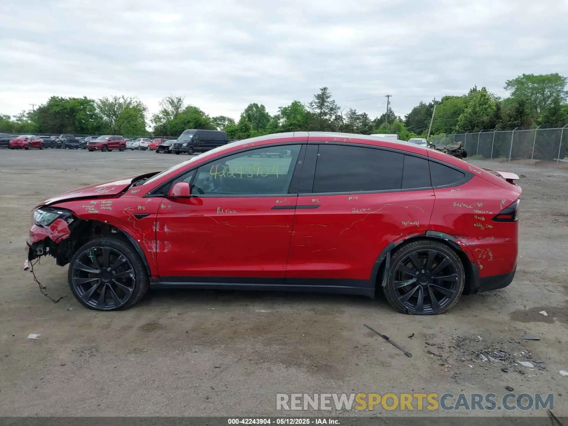 14 fotografías del automóvil dañado 7SAXCBE56PF368087 TESLA MODEL X 2023