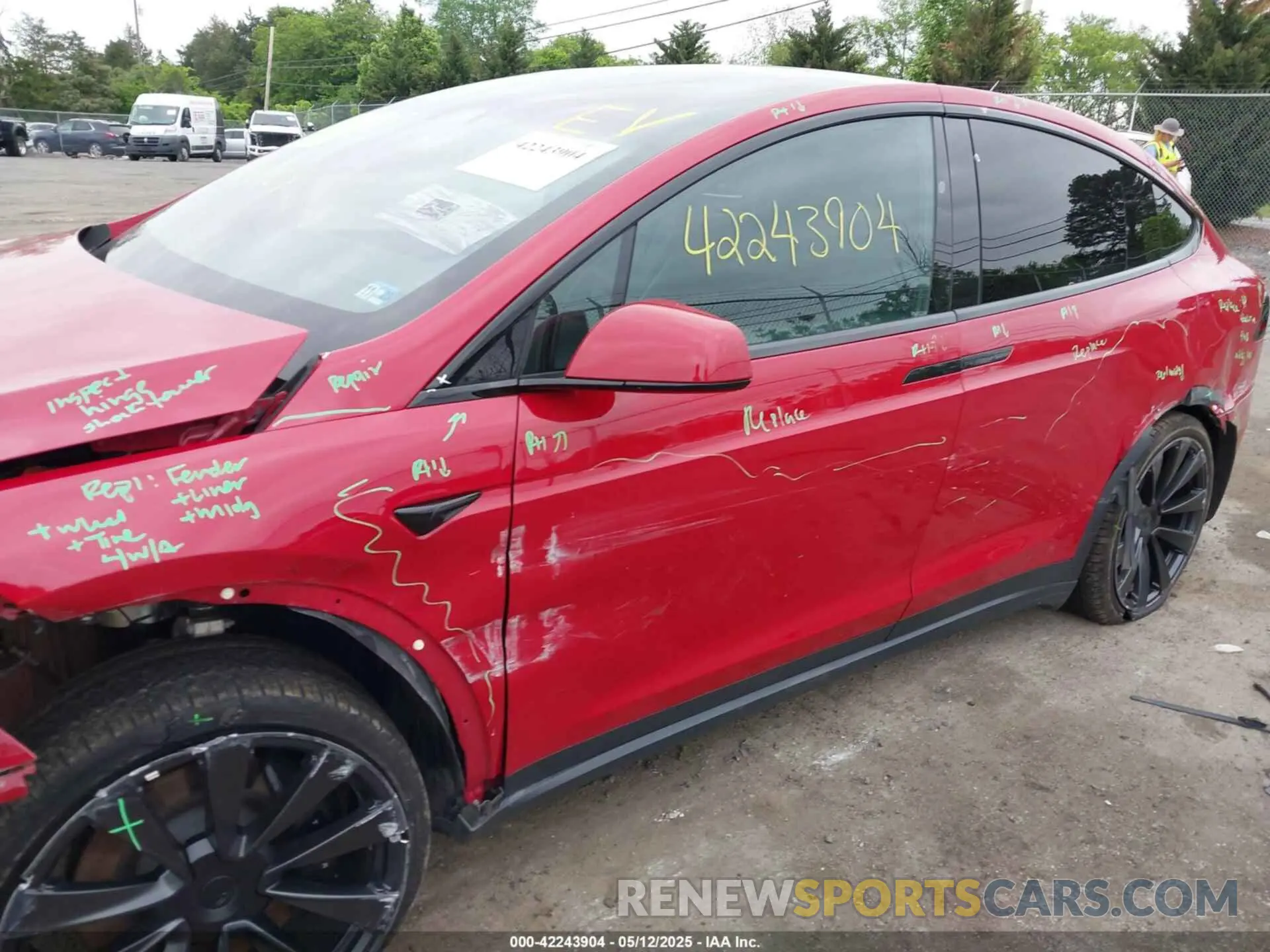 19 fotografías del automóvil dañado 7SAXCBE56PF368087 TESLA MODEL X 2023