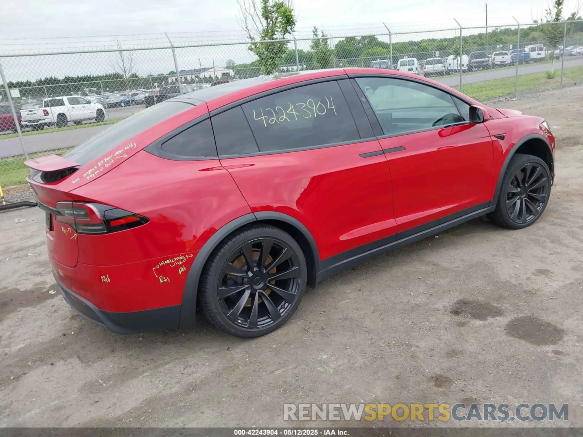 4 fotografías del automóvil dañado 7SAXCBE56PF368087 TESLA MODEL X 2023