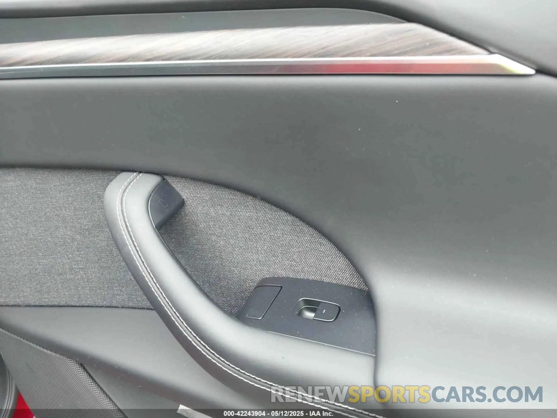 8 fotografías del automóvil dañado 7SAXCBE56PF368087 TESLA MODEL X 2023