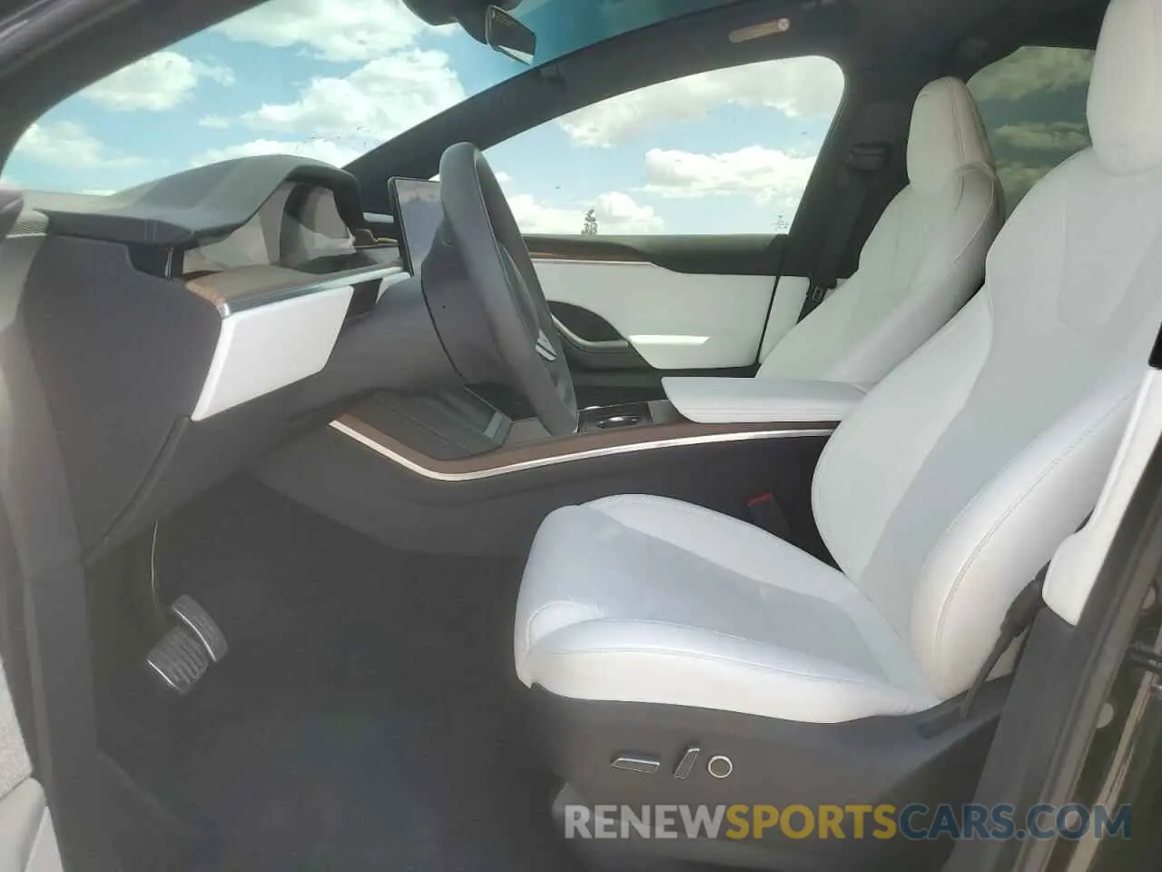7 fotografías del automóvil dañado 7SAXCBE56PF425582 TESLA MODEL X 2023