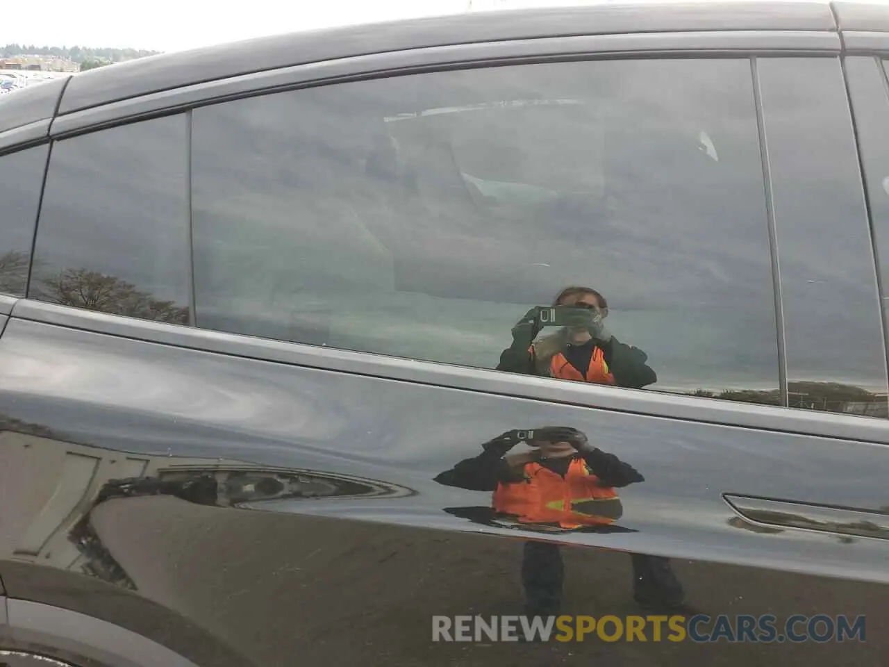 11 fotografías del automóvil dañado 7SAXCBE57PF381902 TESLA MODEL X 2023