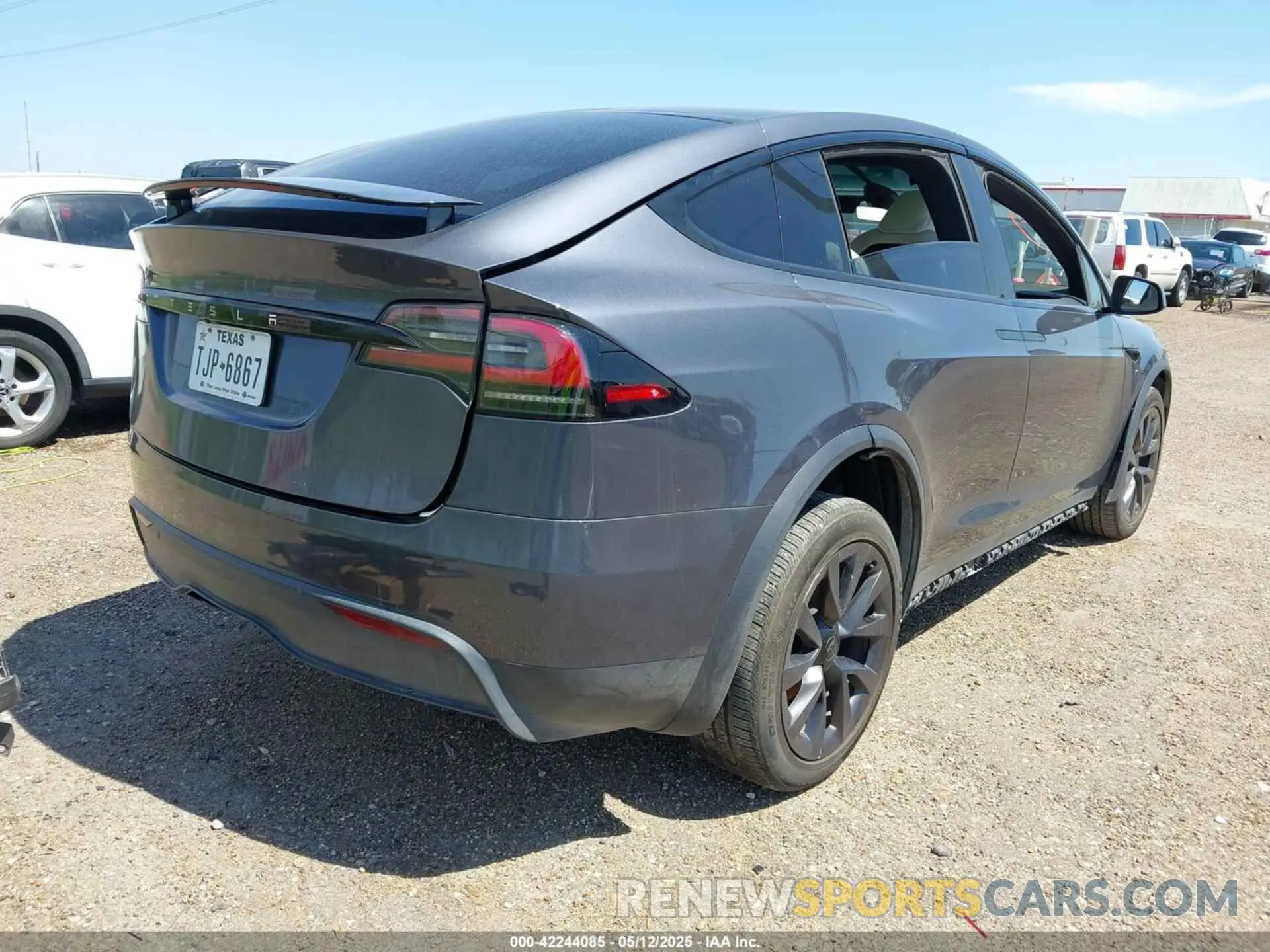 4 fotografías del automóvil dañado 7SAXCBE57PF384895 TESLA MODEL X 2023