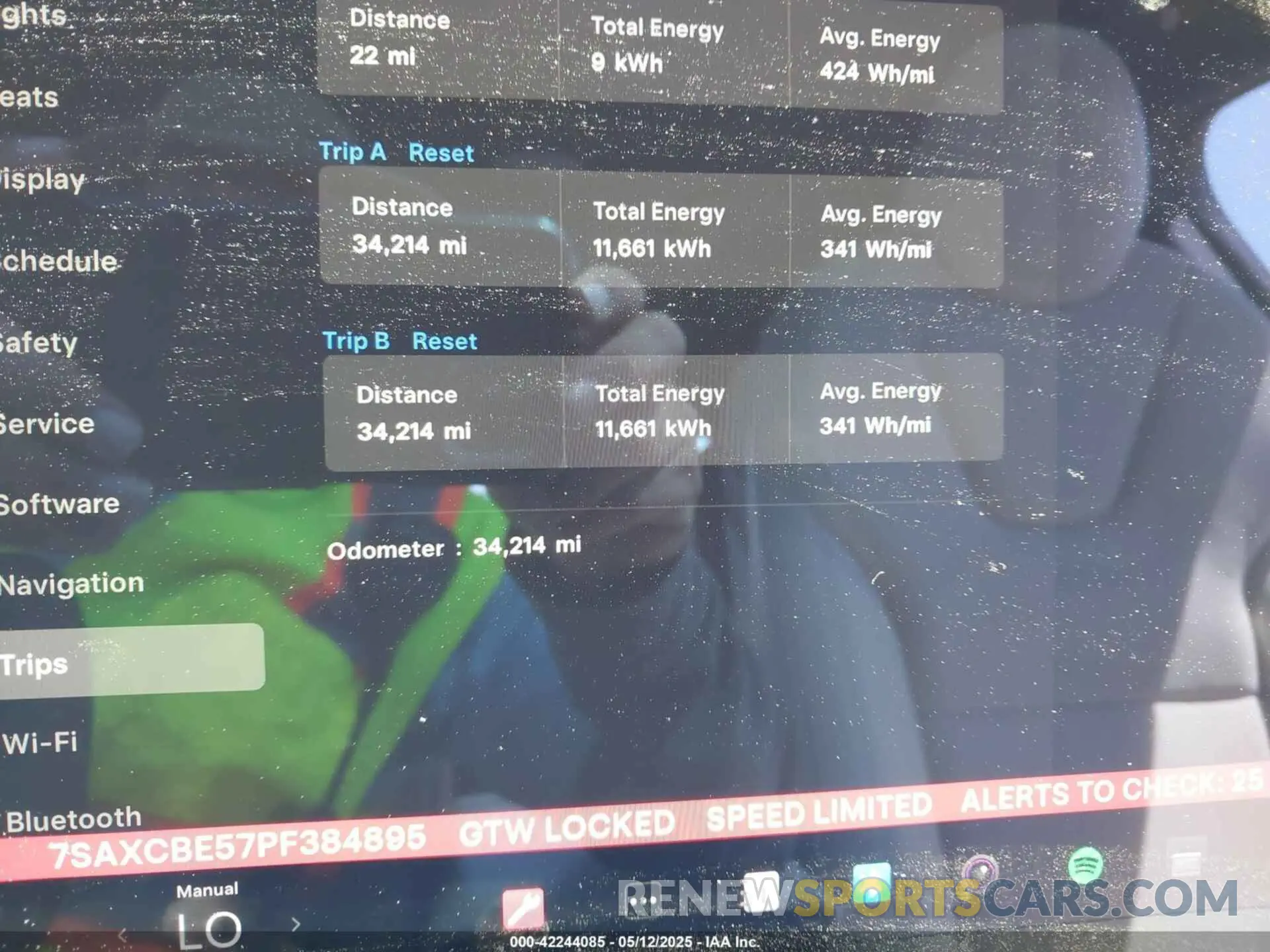 7 fotografías del automóvil dañado 7SAXCBE57PF384895 TESLA MODEL X 2023