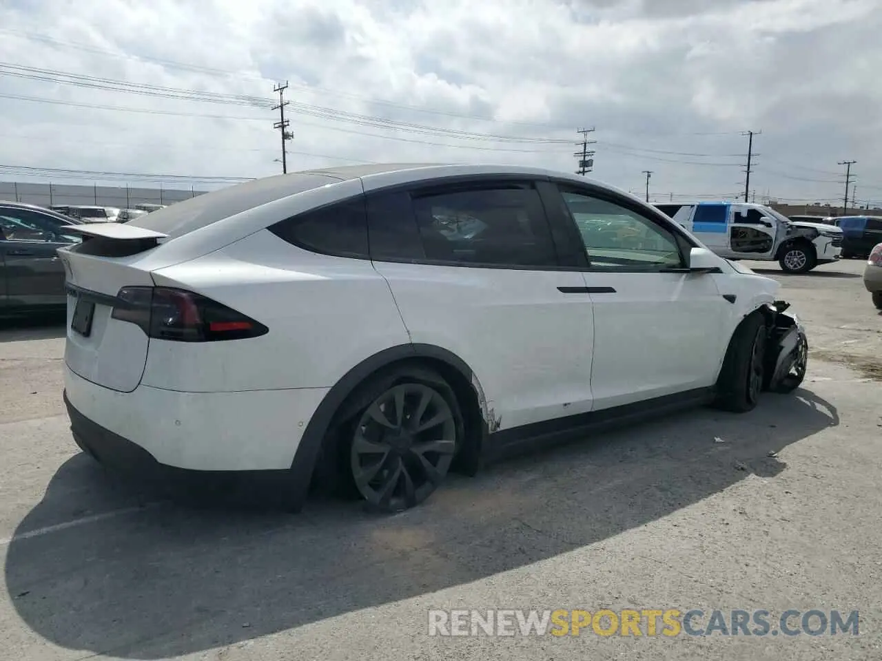 3 fotografías del automóvil dañado 7SAXCBE58PF378104 TESLA MODEL X 2023