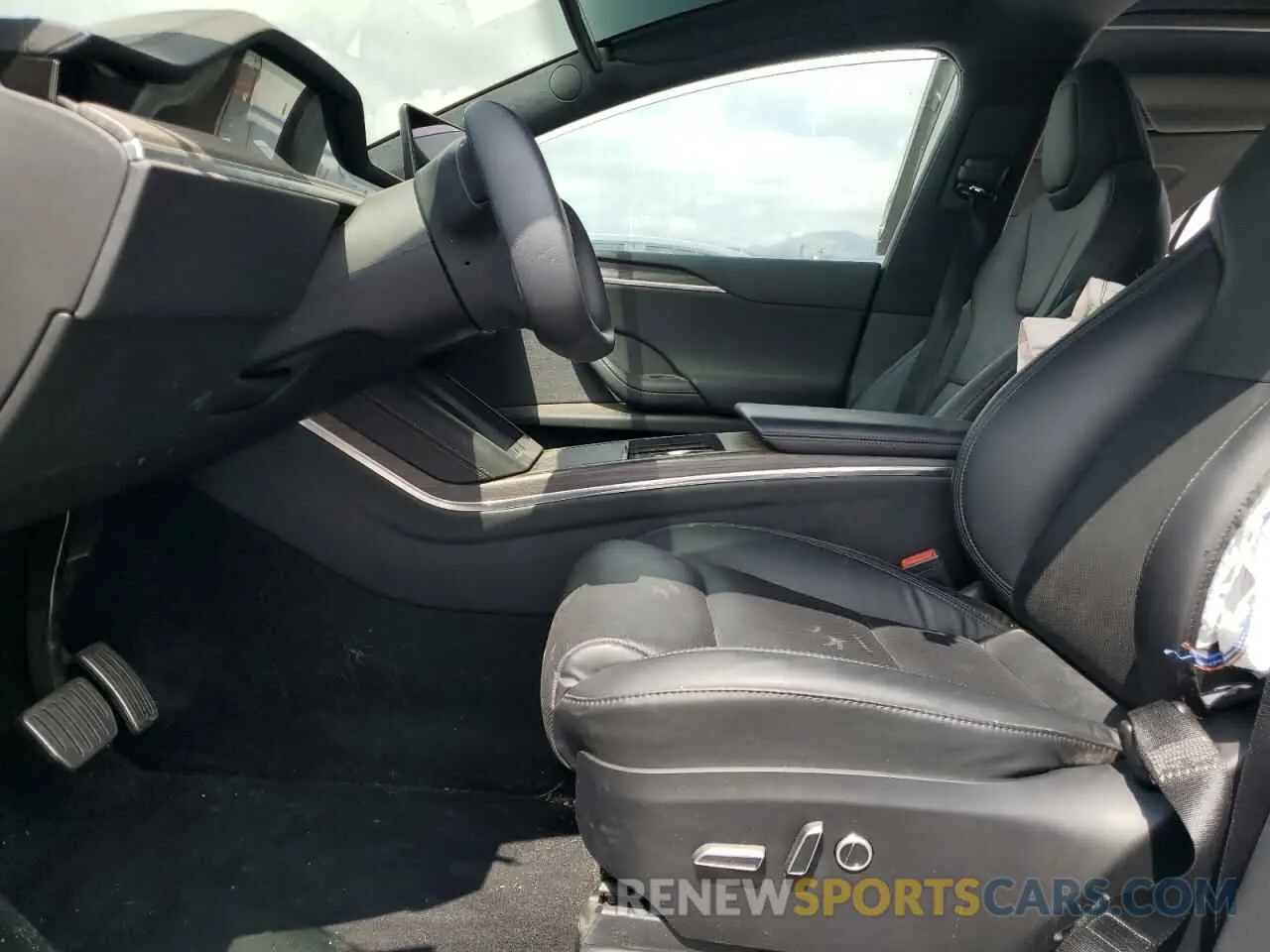 7 fotografías del automóvil dañado 7SAXCBE58PF378104 TESLA MODEL X 2023