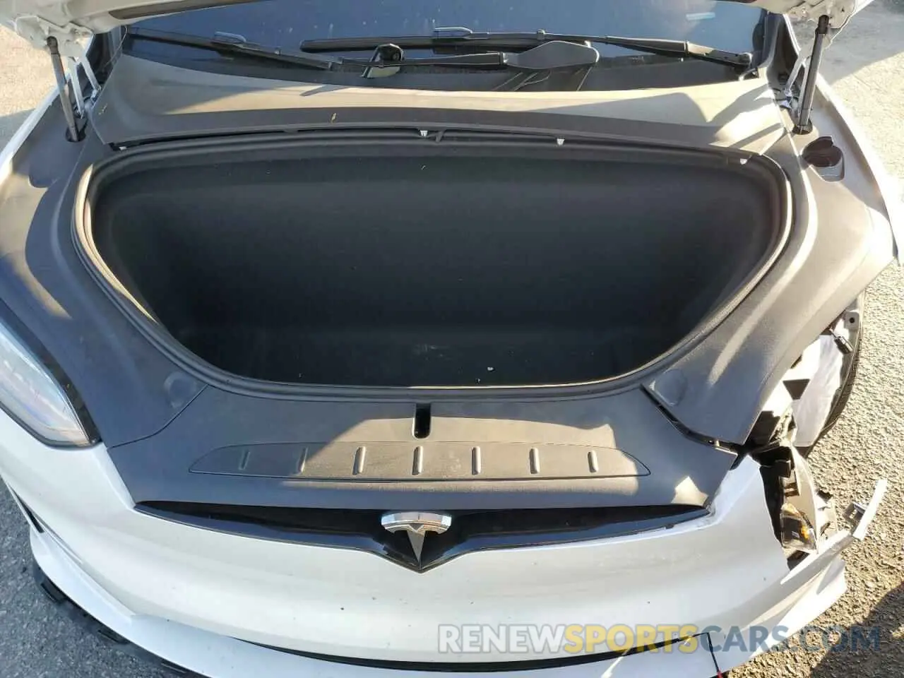 12 fotografías del automóvil dañado 7SAXCBE58PF383285 TESLA MODEL X 2023