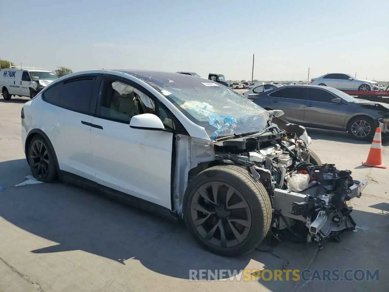 4 fotografías del automóvil dañado 7SAXCBE58PF416625 TESLA MODEL X 2023