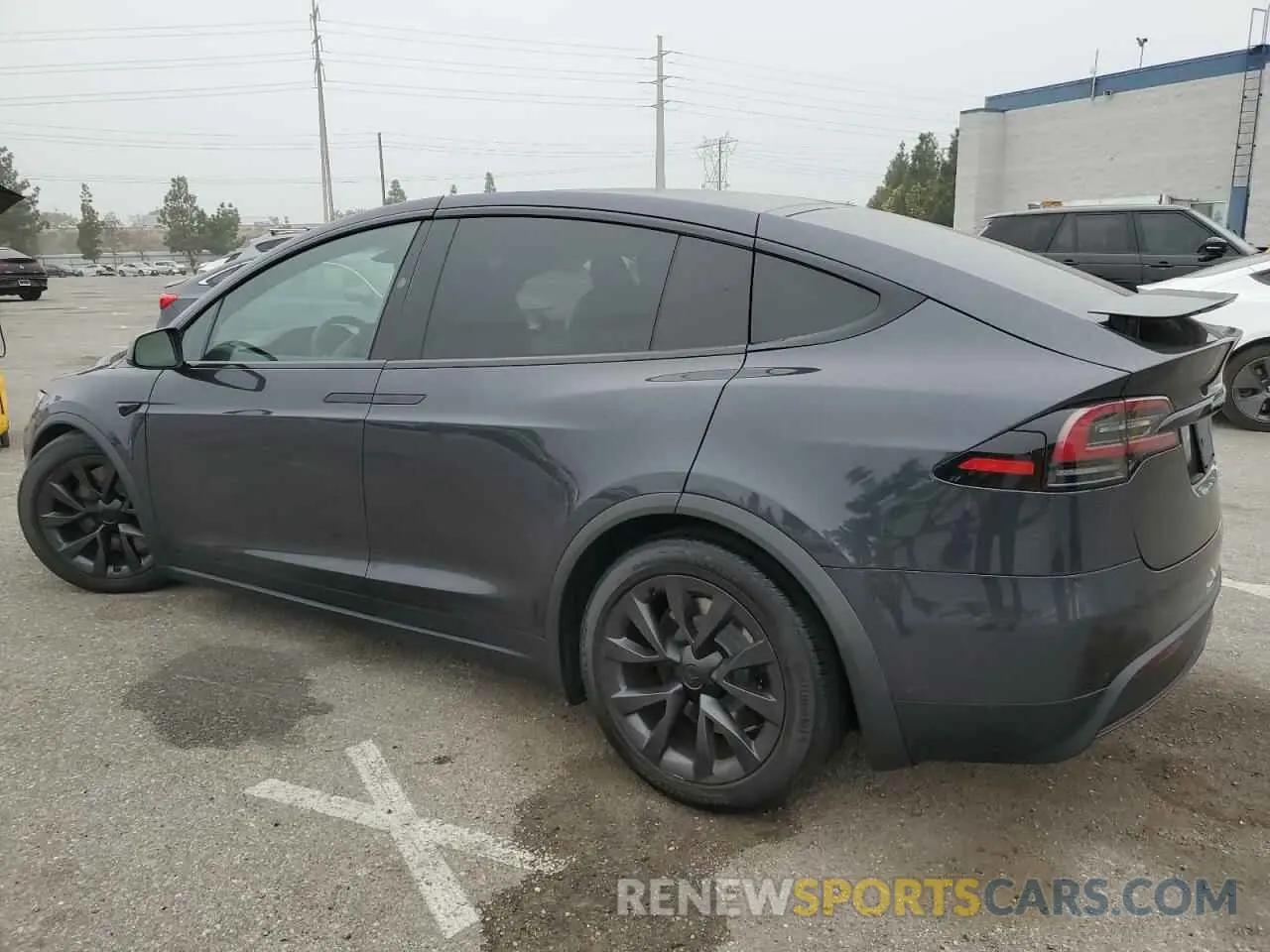 2 fotografías del automóvil dañado 7SAXCBE59PF423230 TESLA MODEL X 2023