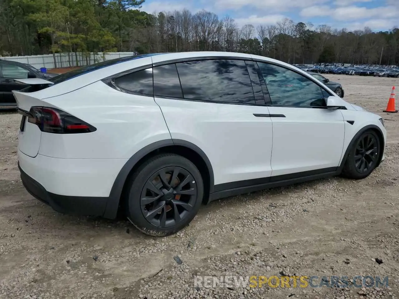 3 fotografías del automóvil dañado 7SAXCBE5XPF370425 TESLA MODEL X 2023