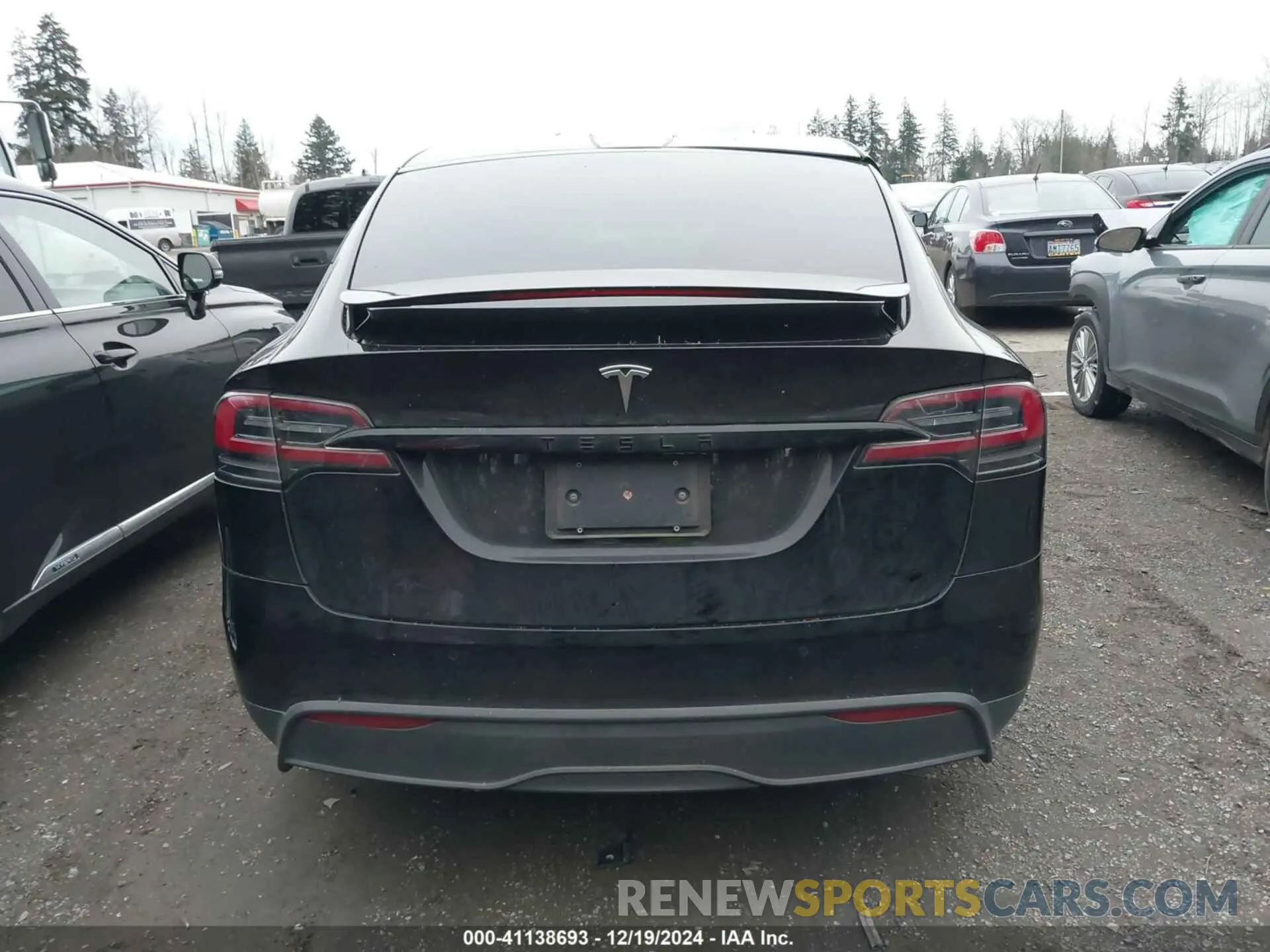 16 fotografías del automóvil dañado 7SAXCBE5XPF378315 TESLA MODEL X 2023