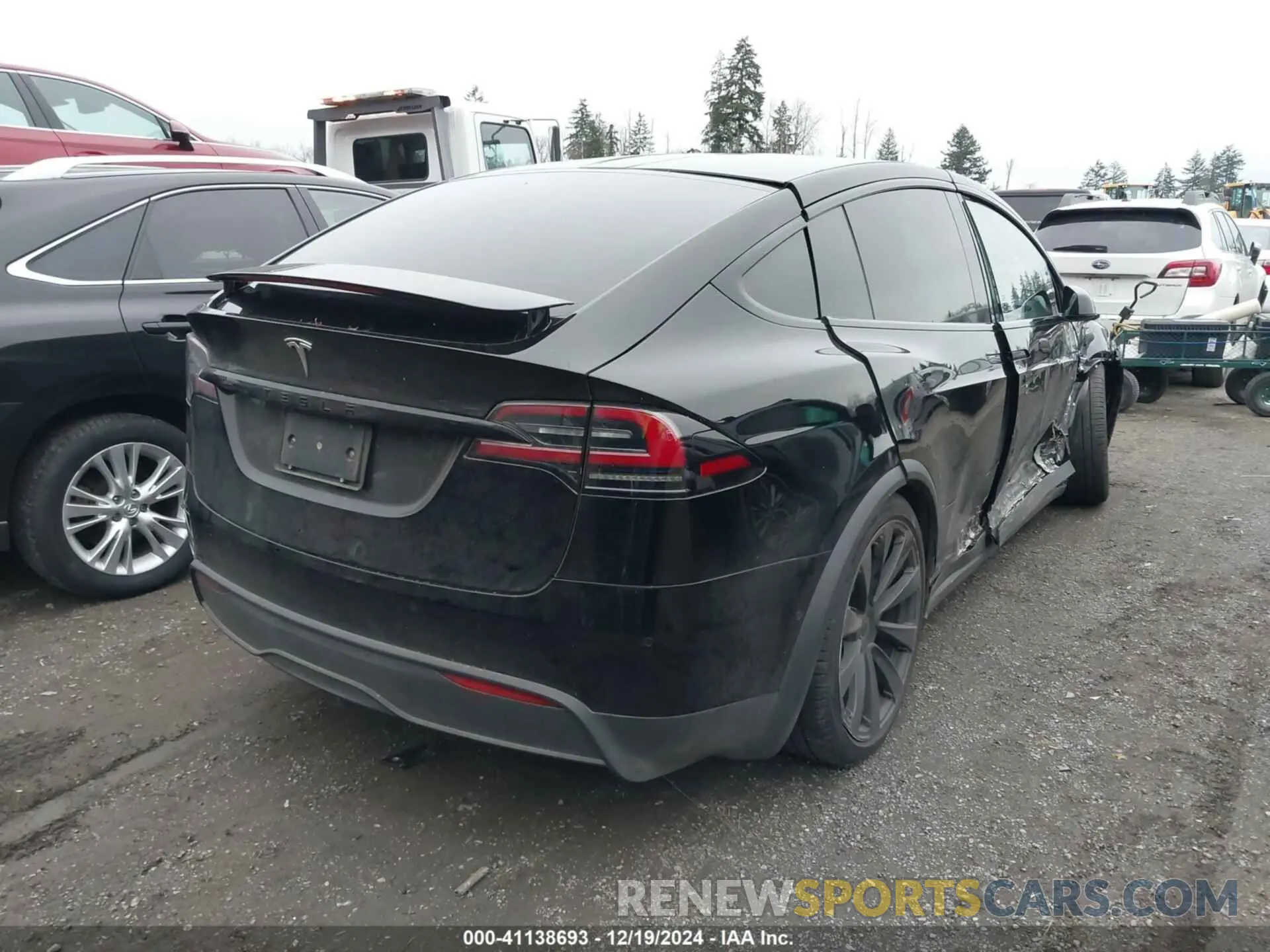 4 fotografías del automóvil dañado 7SAXCBE5XPF378315 TESLA MODEL X 2023