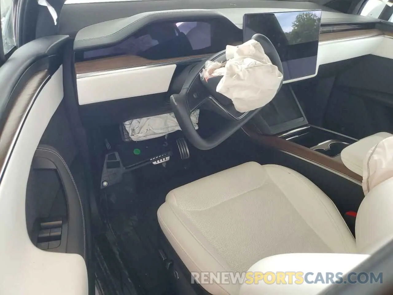 8 fotografías del automóvil dañado 7SAXCBE5XPF378671 TESLA MODEL X 2023