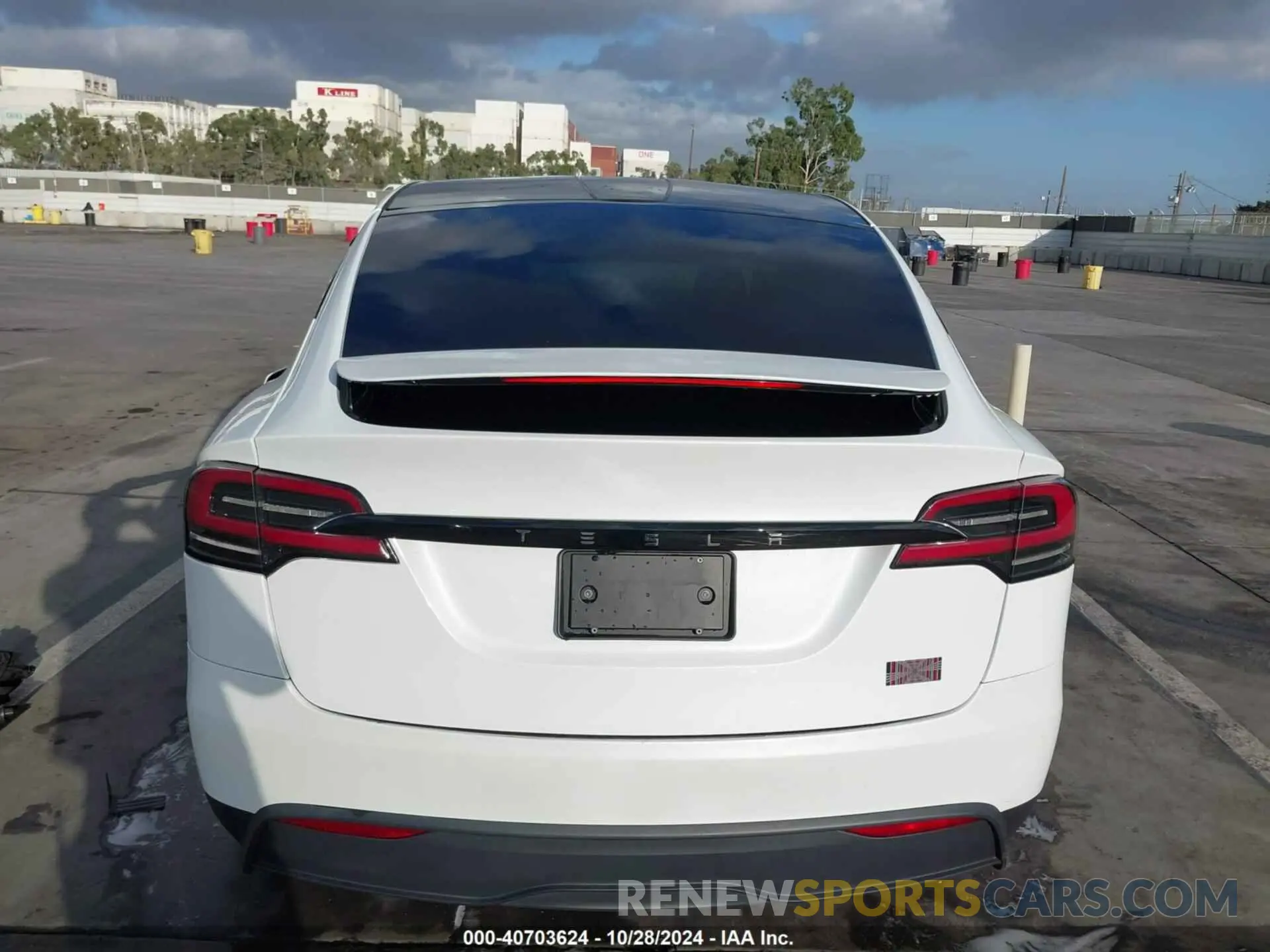 16 fotografías del automóvil dañado 7SAXCBE60PF397433 TESLA MODEL X 2023