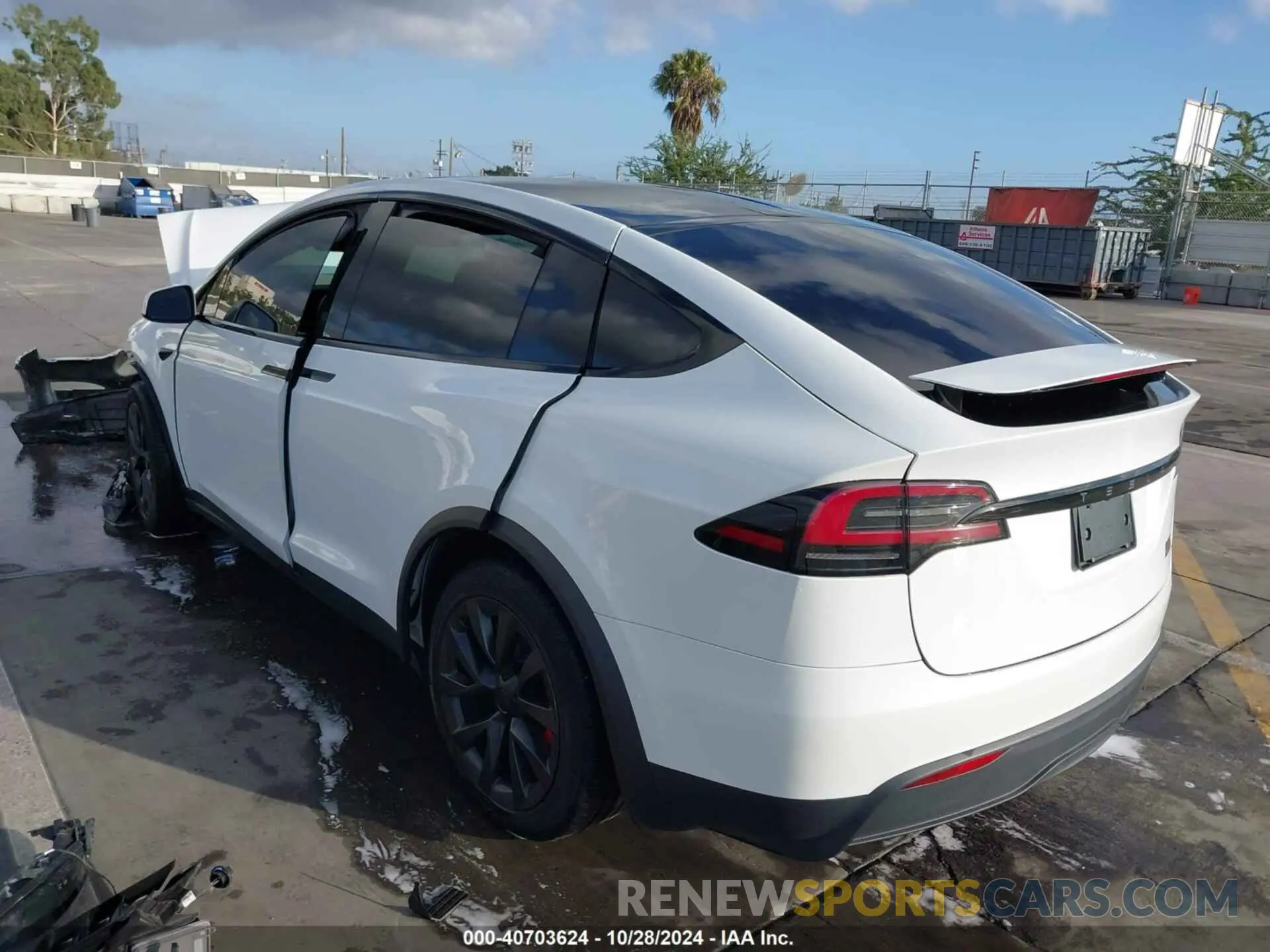 3 fotografías del automóvil dañado 7SAXCBE60PF397433 TESLA MODEL X 2023