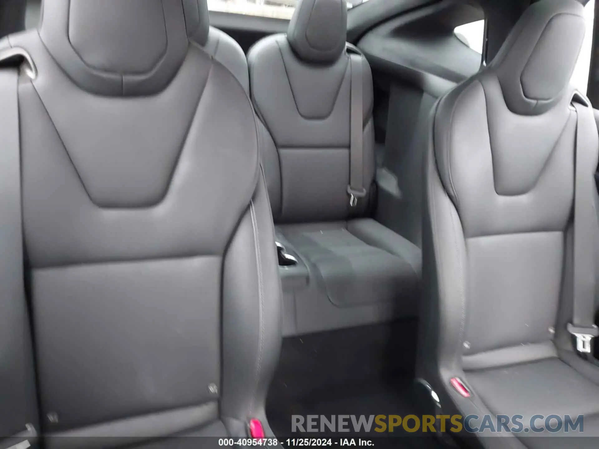 8 fotografías del automóvil dañado 7SAXCBE63PF376320 TESLA MODEL X 2023